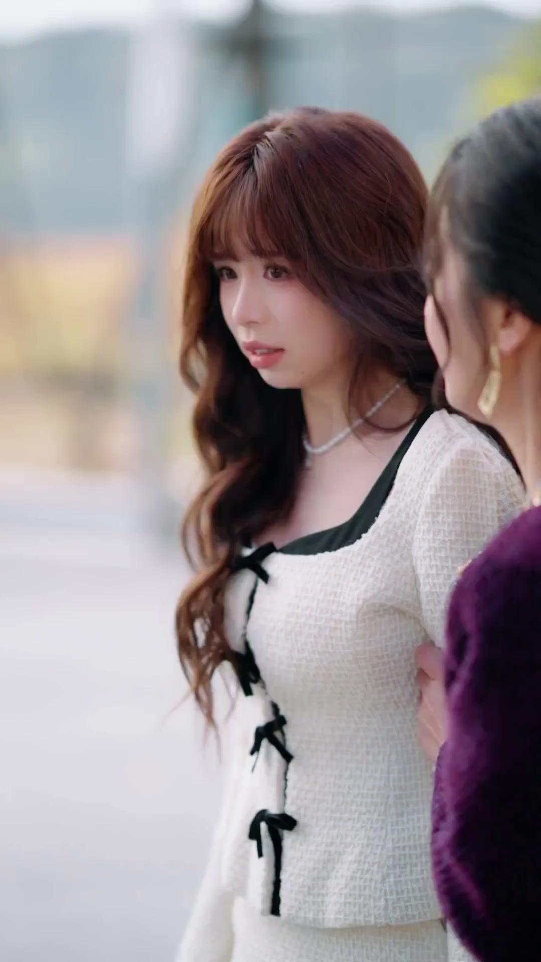 (Dubbed) Stay Away! She’s a Violent Psycho!