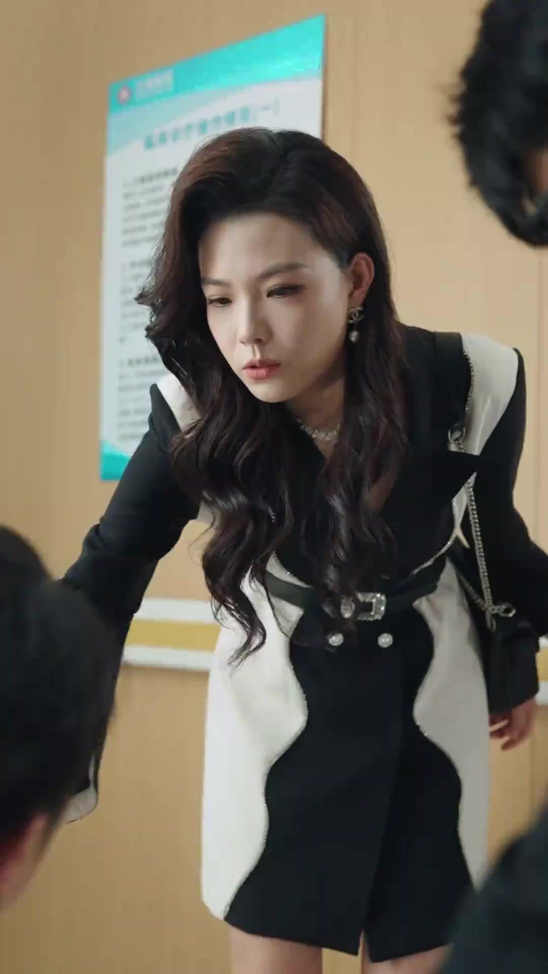 รักกลางเพลิงกบฏ