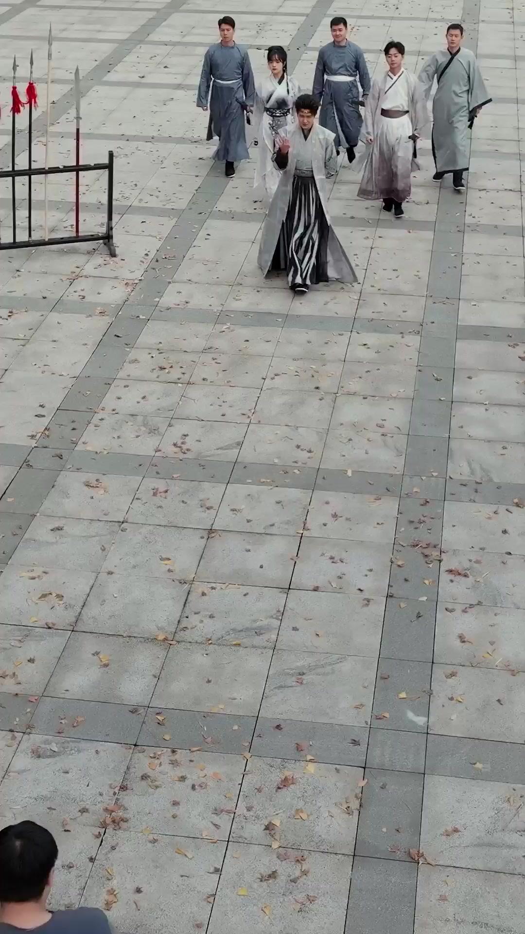 Der unvergleichliche Held: Wer, wenn nicht ich?