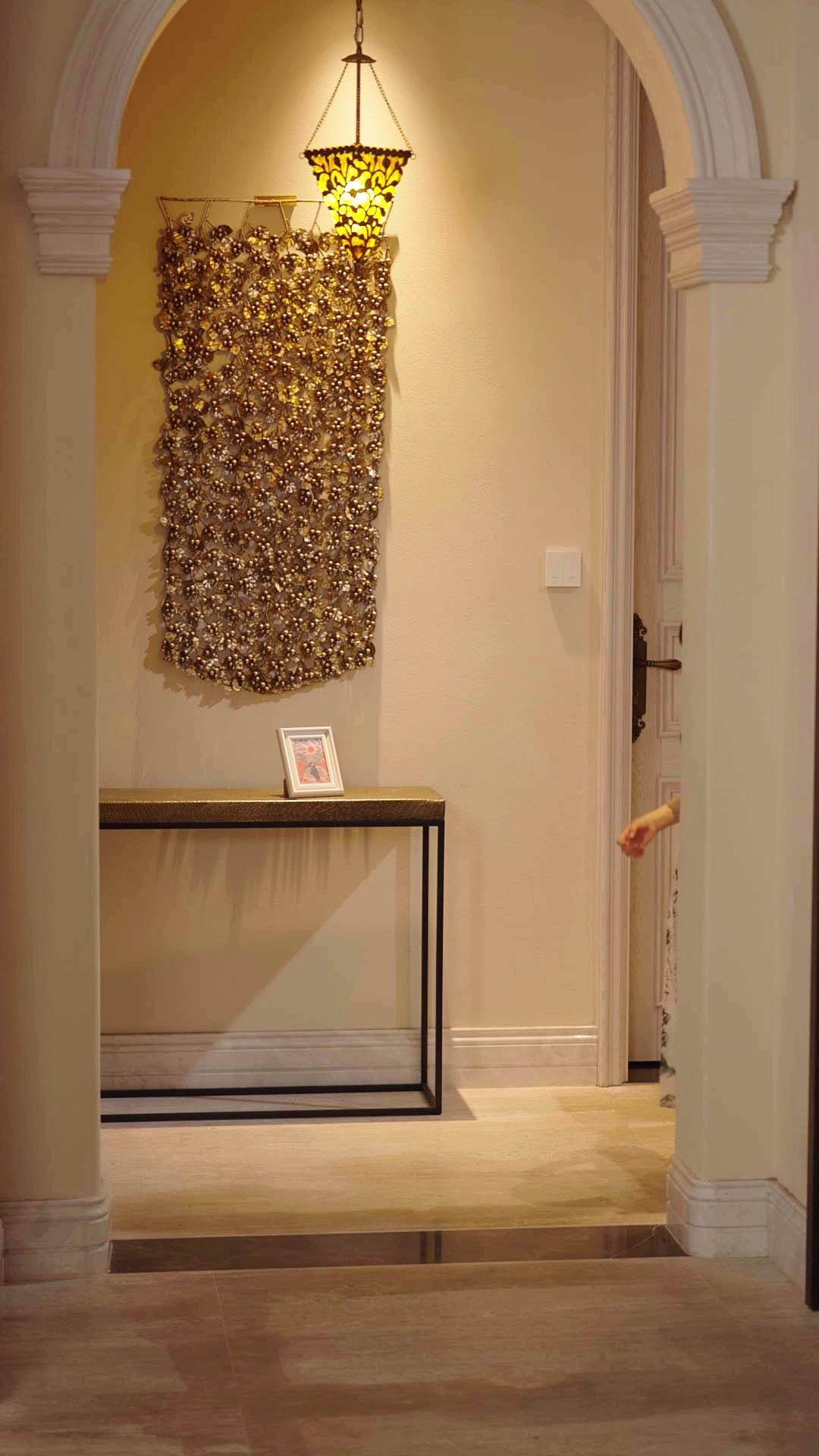 How to Tame a Tiny Tycoon