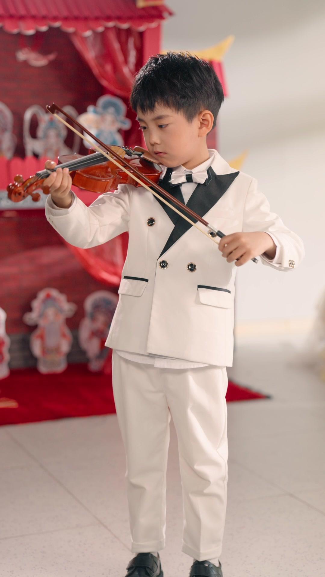 His Amnesia Made Me Queen