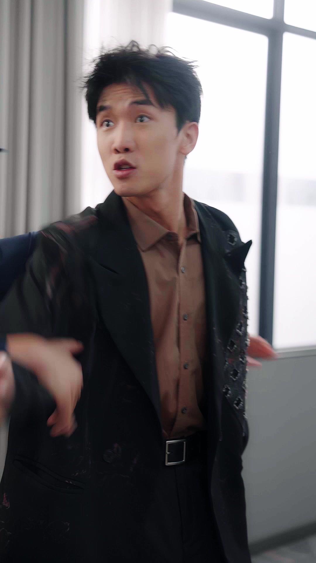 Bos, Aku Bukan Pamandu Biasa