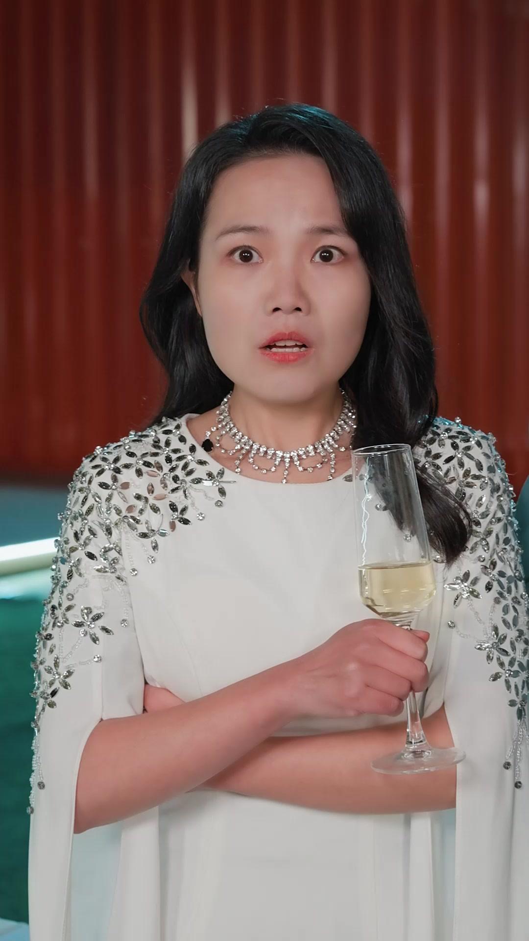 元嫁だけが味方～悪女に殺されかけた社長夫人～