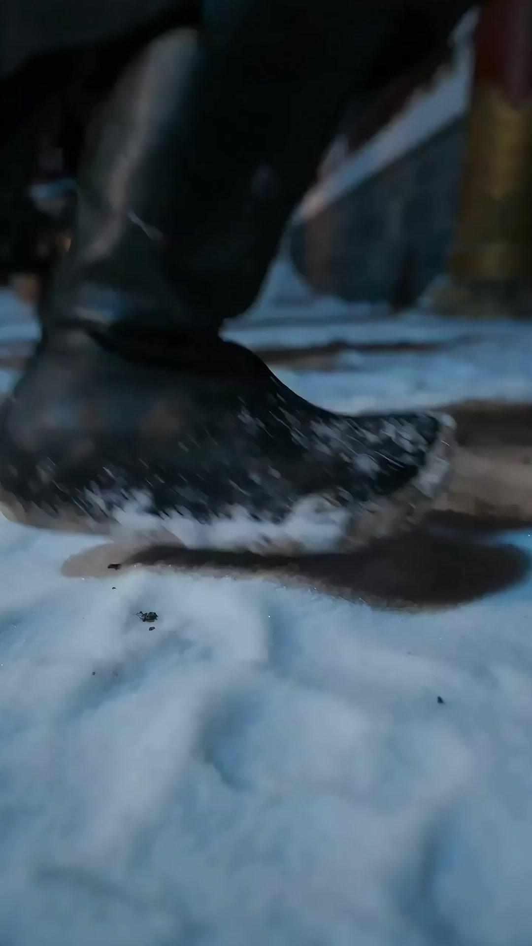 渣夫跪好，朕來了