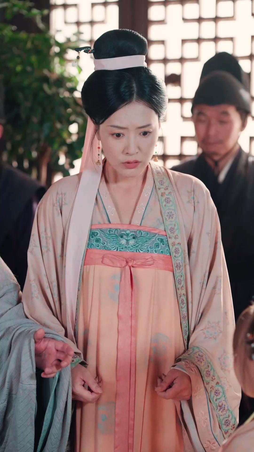 طبيبة خارقة تعود طفلة وتكسب دعم الإمبراطور