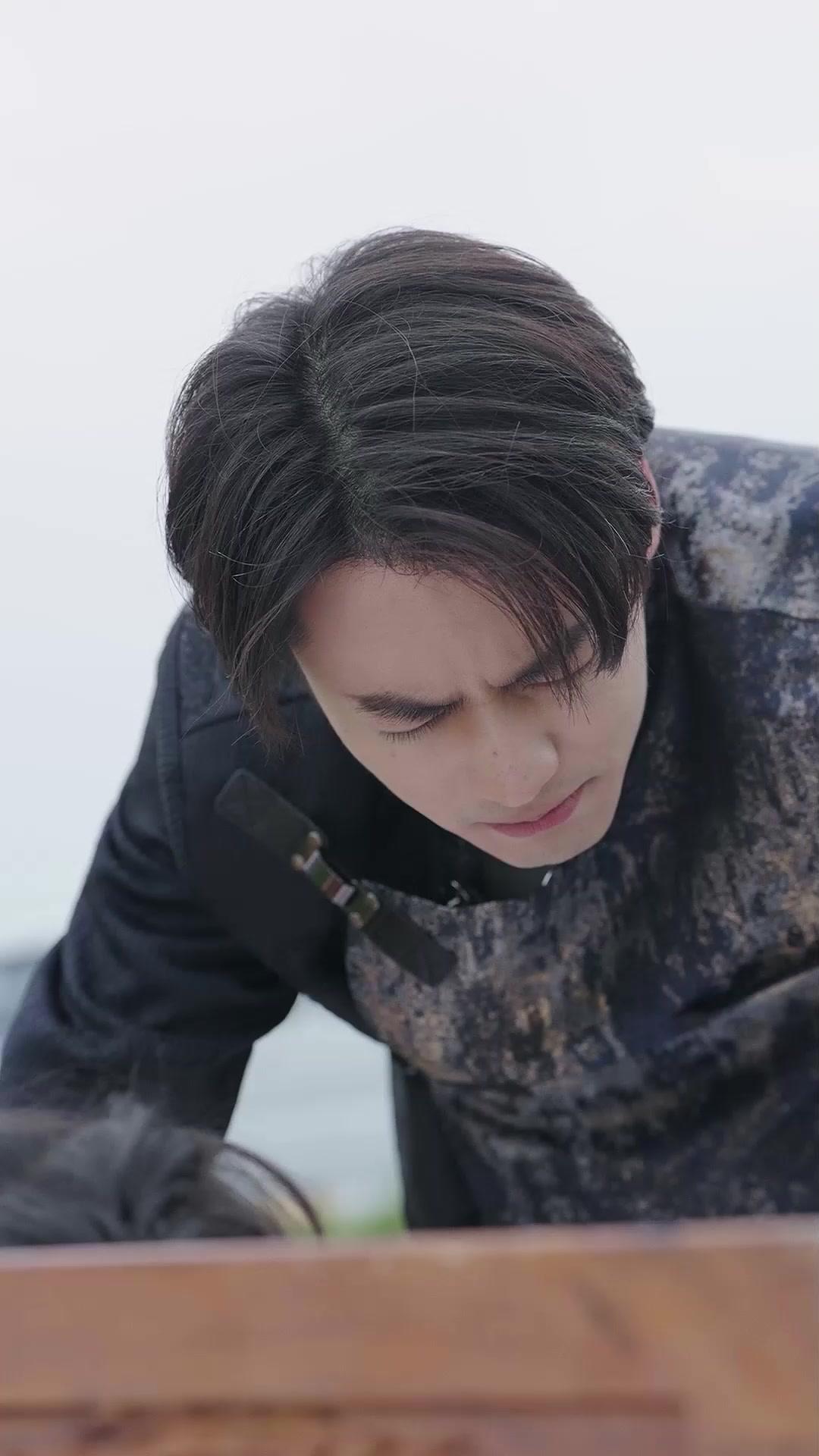 EMBRASSE-MOI JUSQU'À DEMAIN