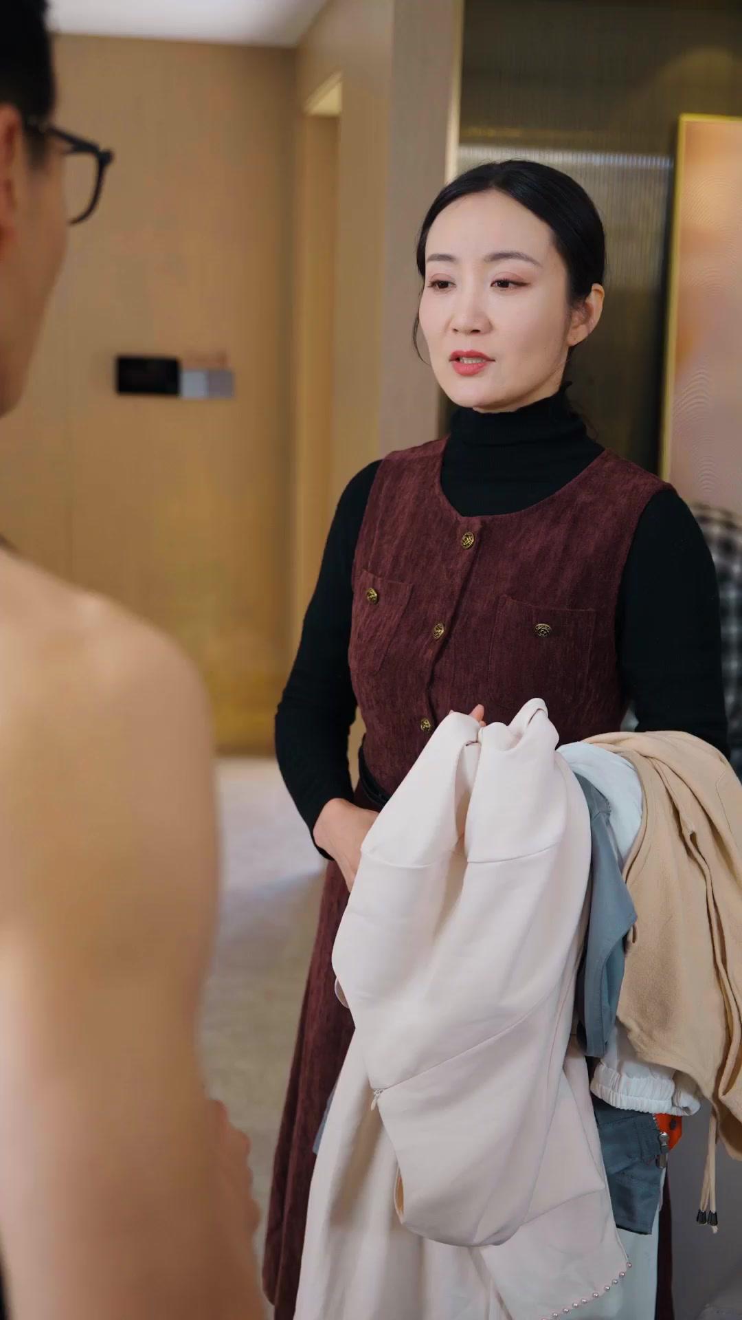 LES AMANTS DU CRÉPUSCULE