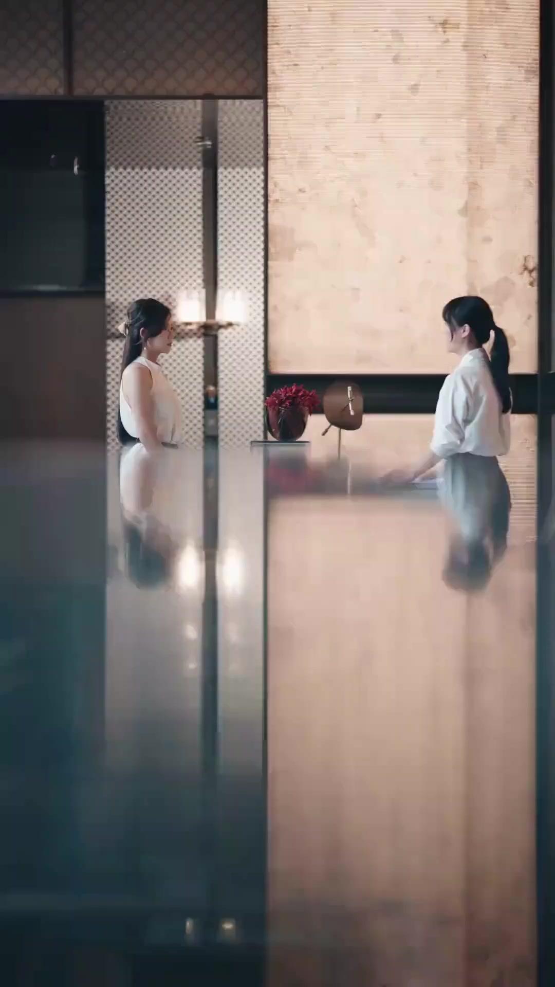 (Doblado)La chica de su infancia