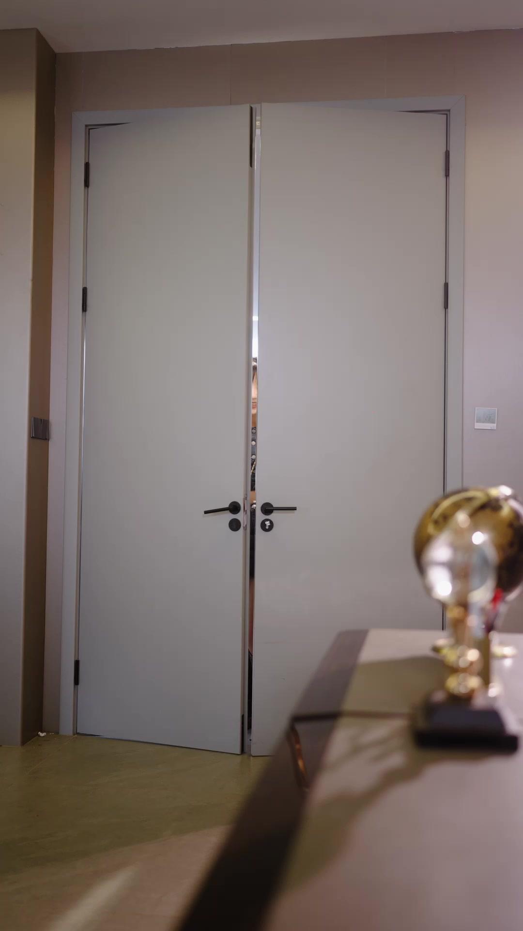 O Marido Grudento que Helena Encontrou