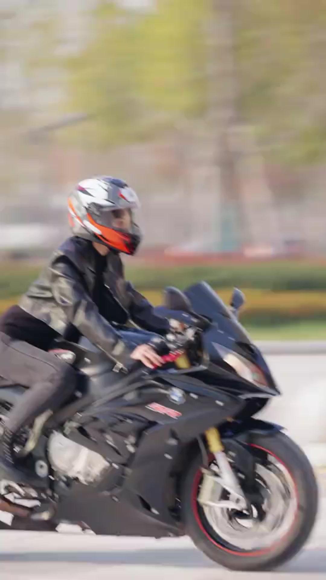 Aku dan Ibu Mertua Menghancurkan Keluarga Lelaki Brengsek Itu