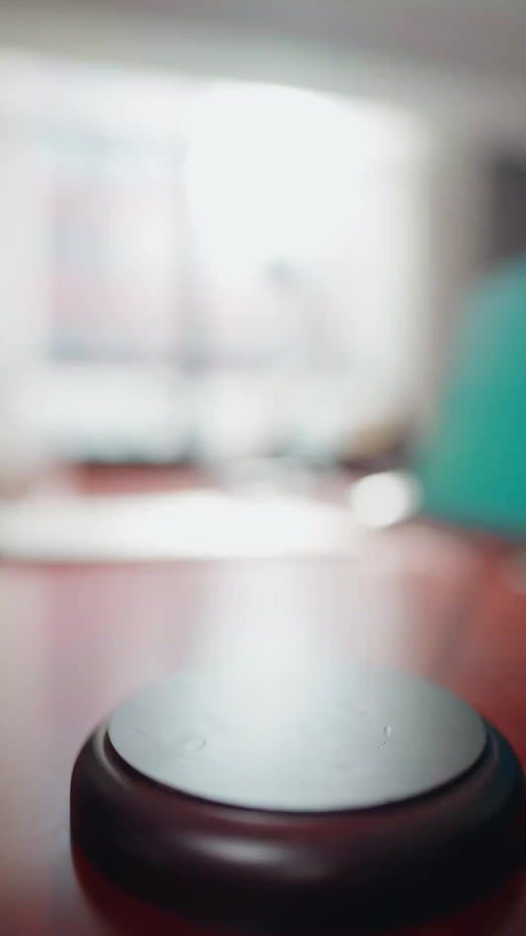 طردتُ المستأجرين، وأغلقتُ الأبواب