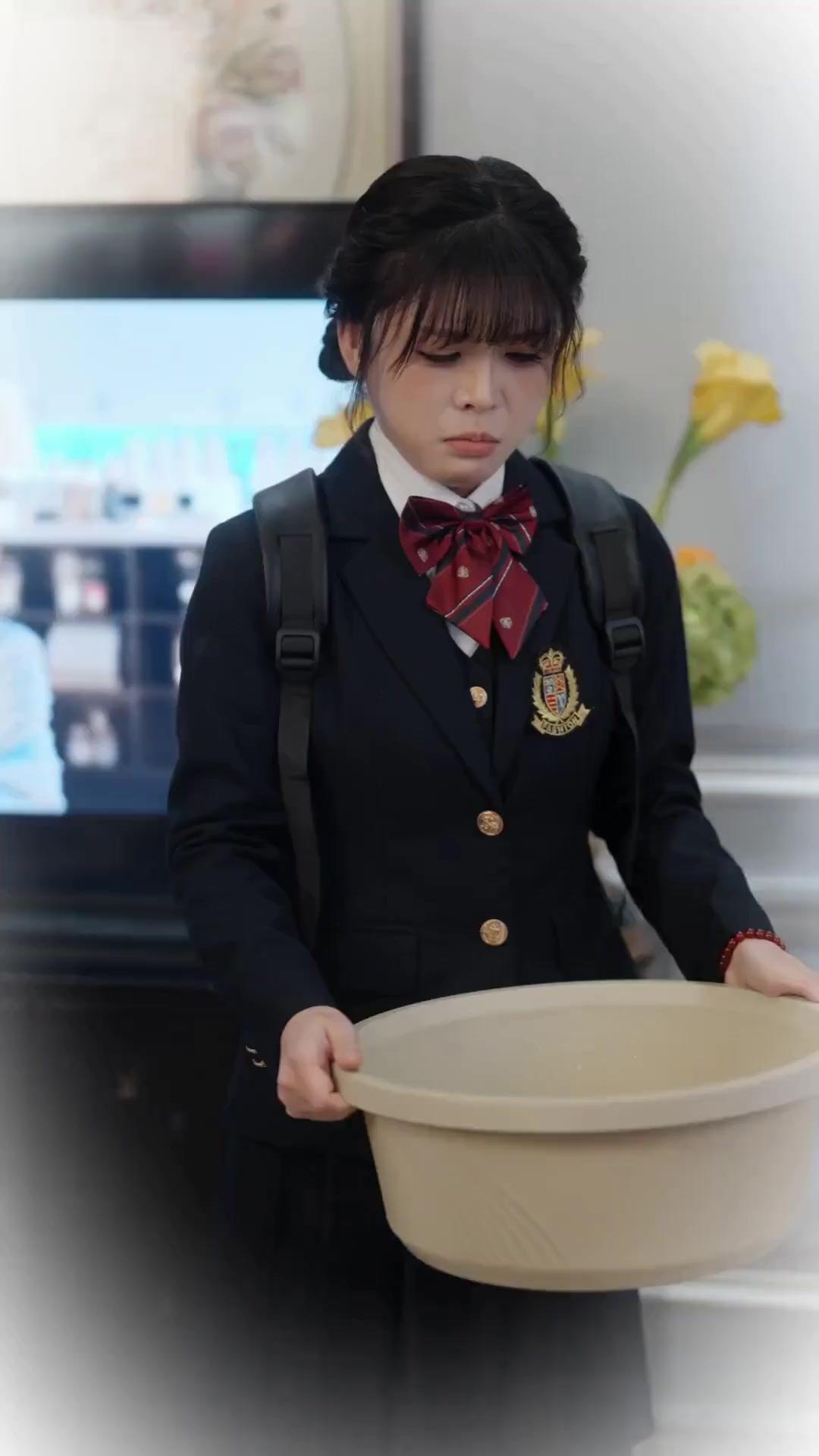 (더빙) 돌아온 아가씨가 가문을 바로잡다