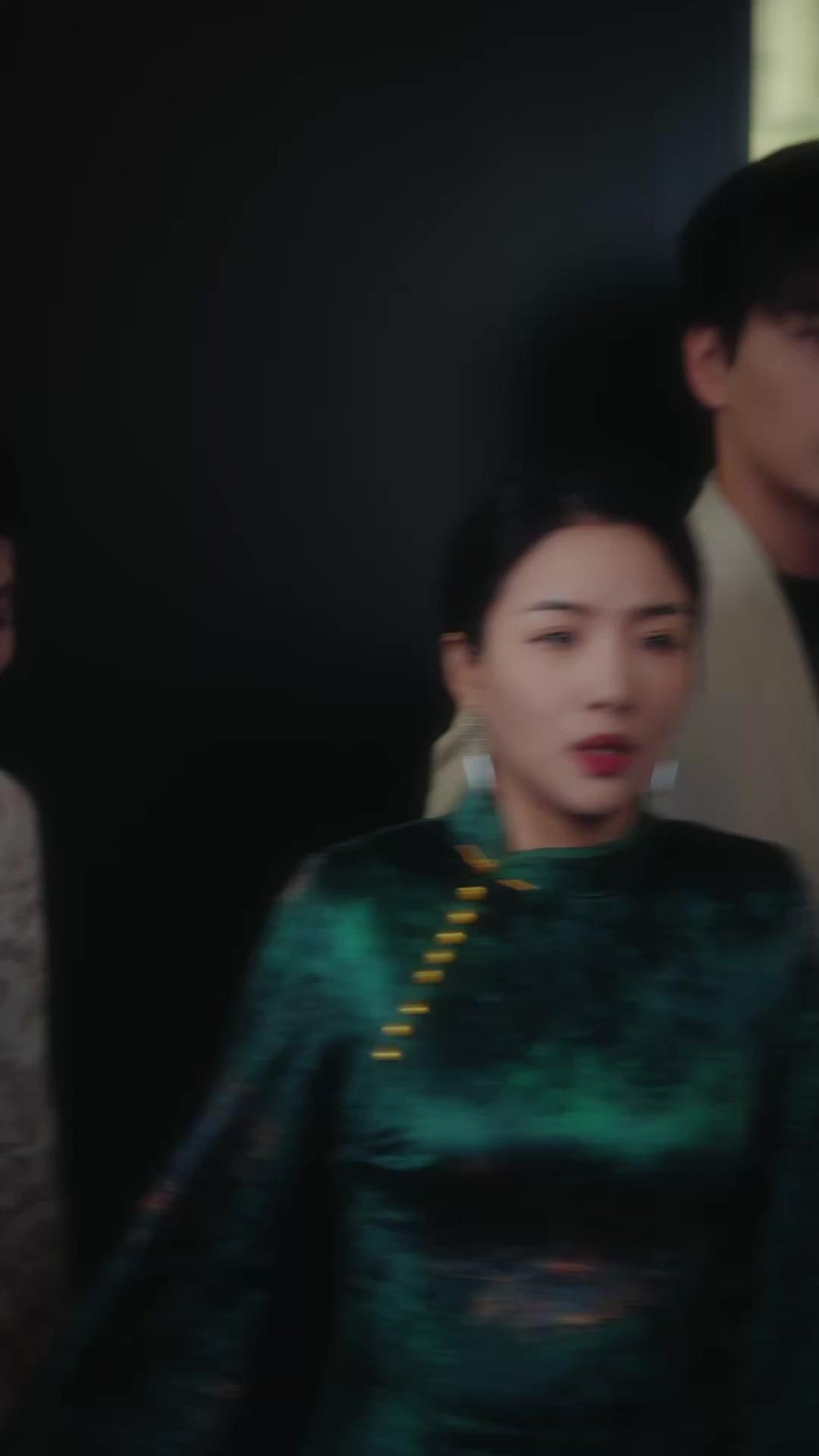 Fake Star? True Scheme Queen!