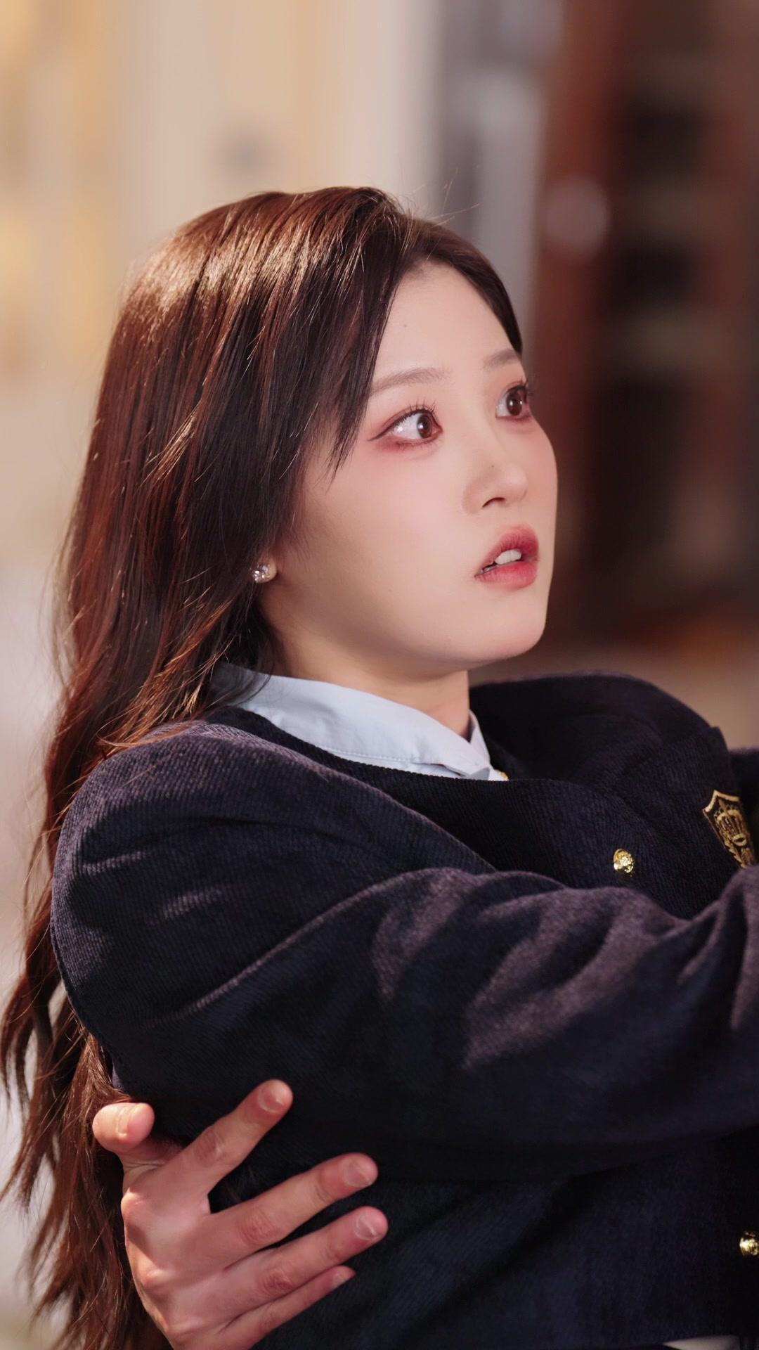 被讀心後，惡女人設崩了