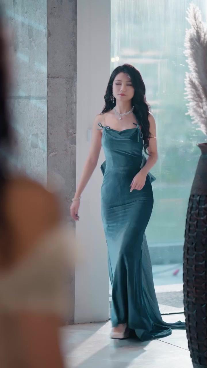 Sorry, Female Alpha's Here