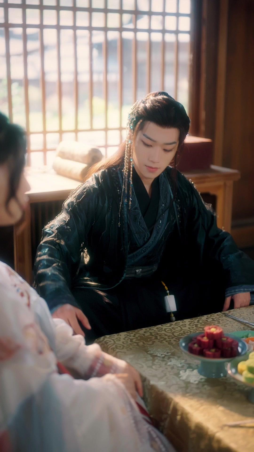 L'IVRESSE DE LA COURONNE