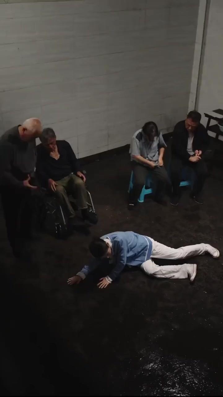 (Doblado) Intolerable