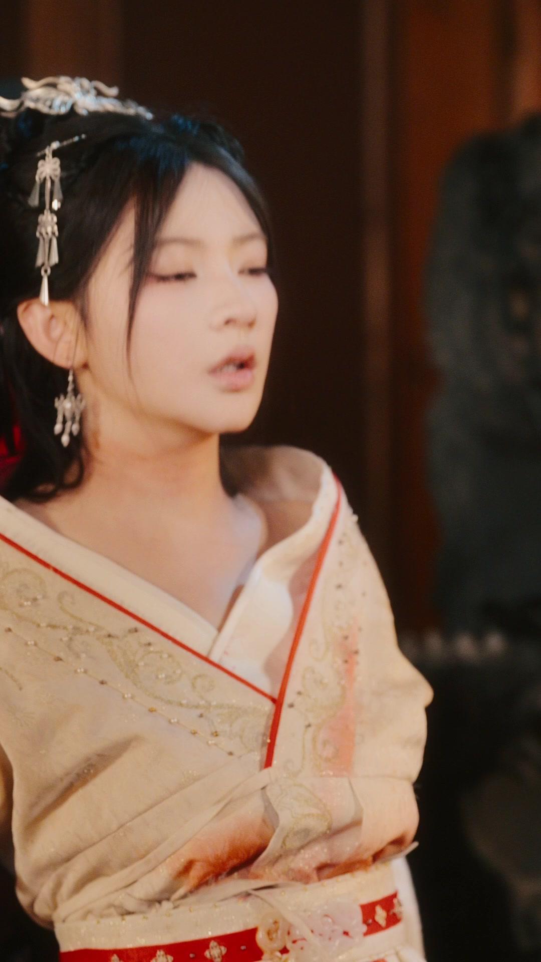 ¡Maté al emperador que levanté!