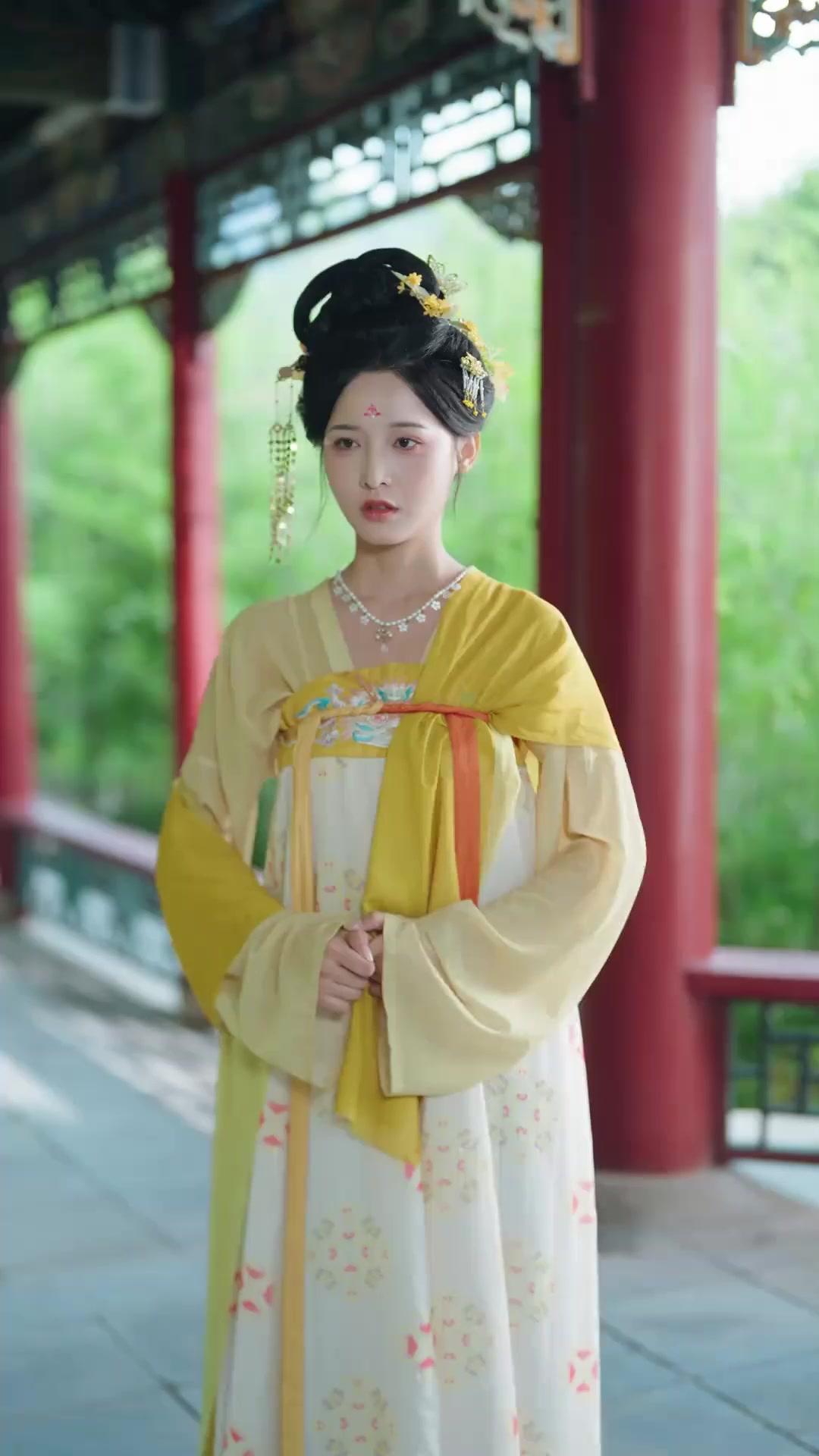 Playboy Prince vs. Reborn Lady