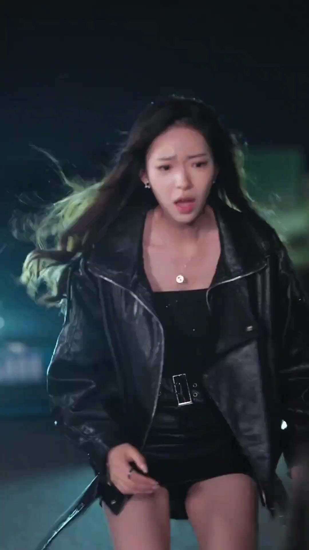 (Dublagem)Presas no Romance Errado