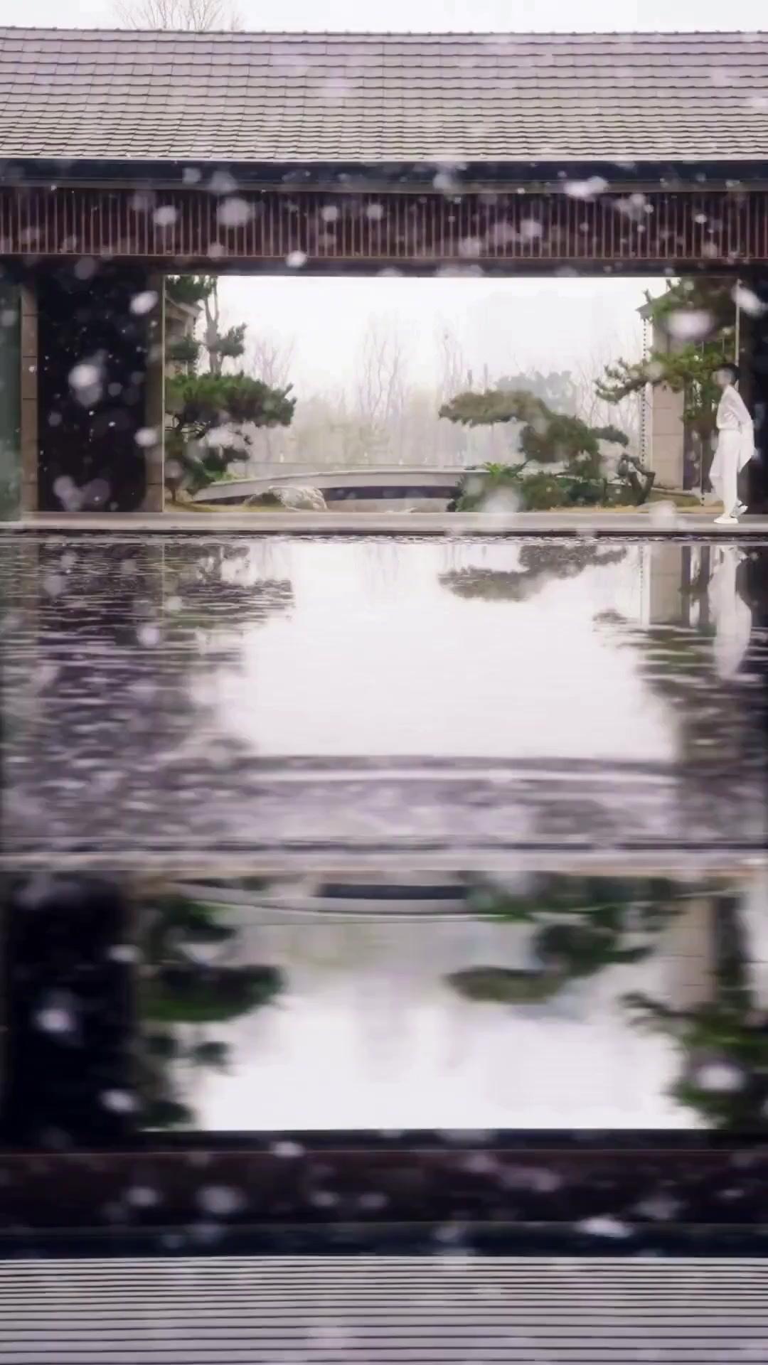 (مدبلج) حبّ عبر حياتين، ومصير من الفراغ