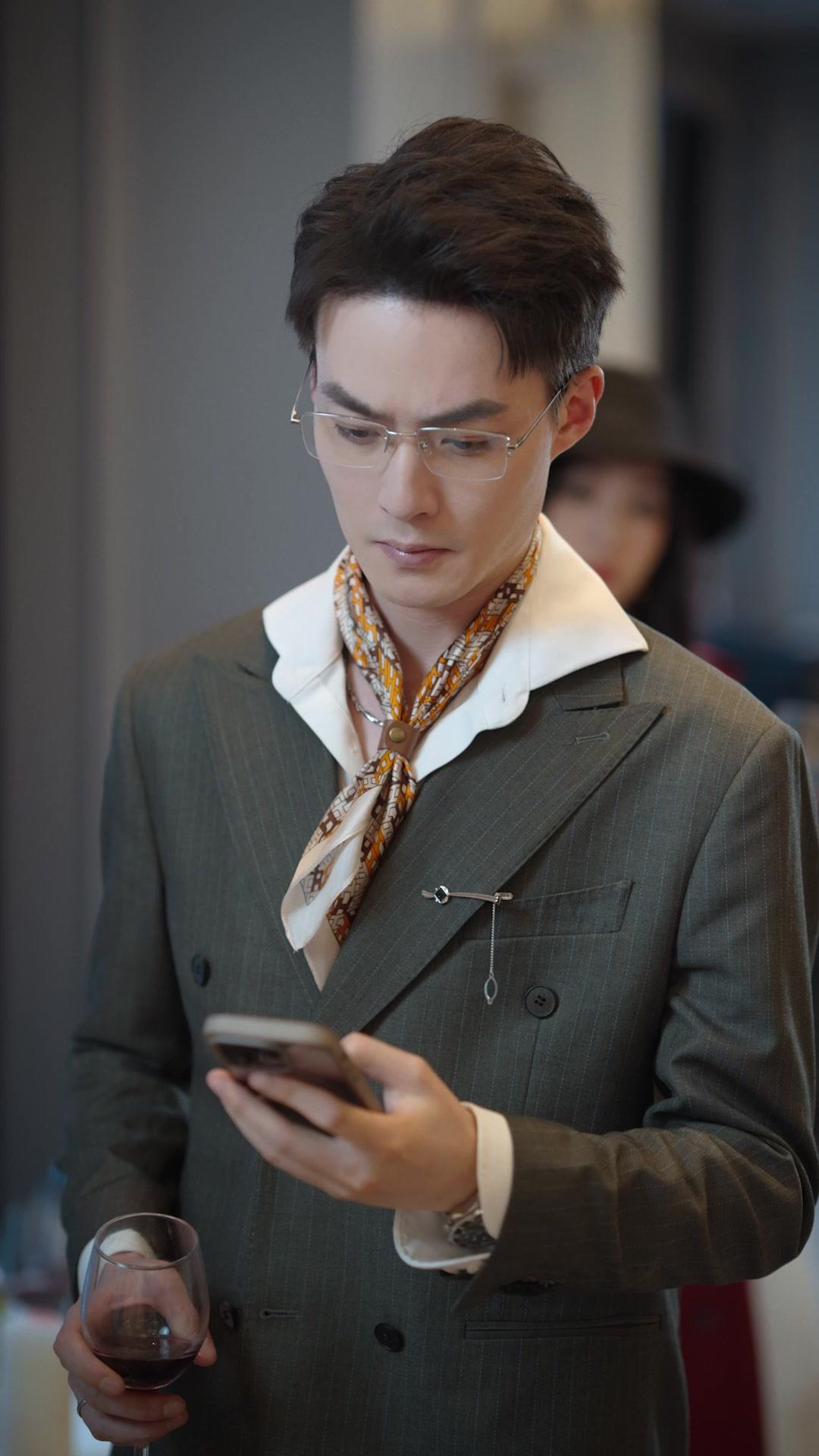 불꽃 뒤에 숨은 나