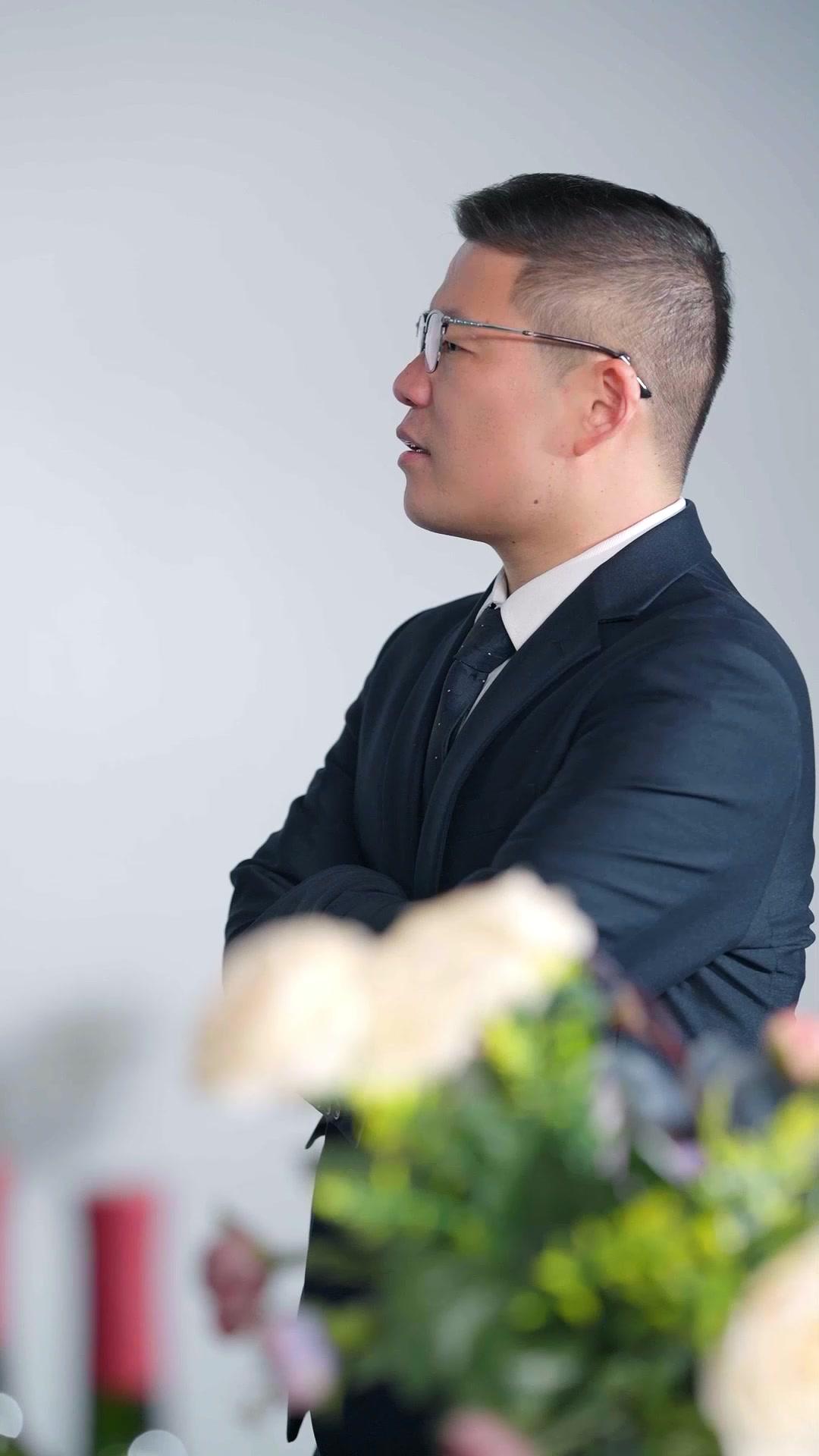 Mantan Suamiku Ternyata CEO