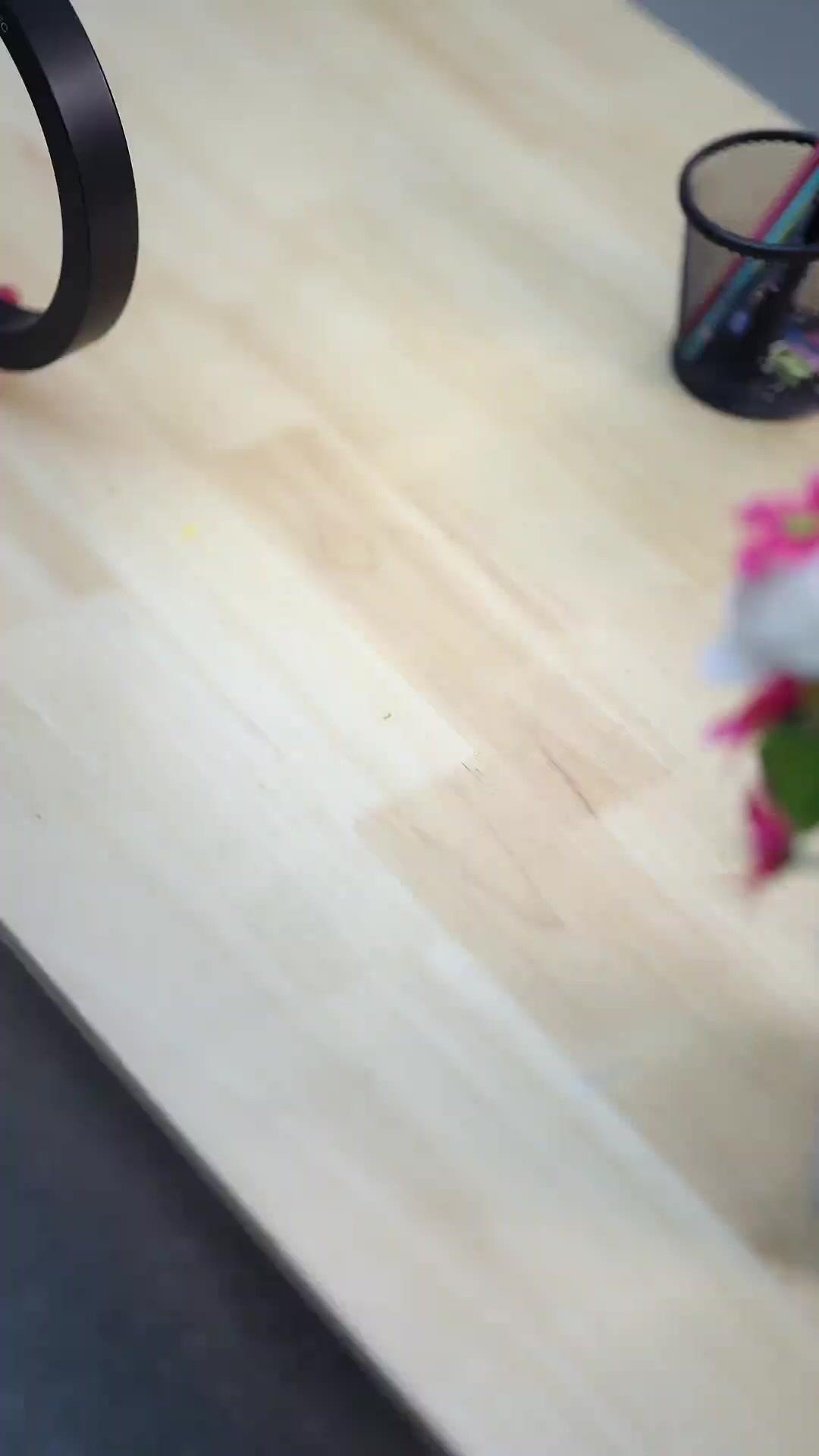 ابنة العدو أصبحت زوجته