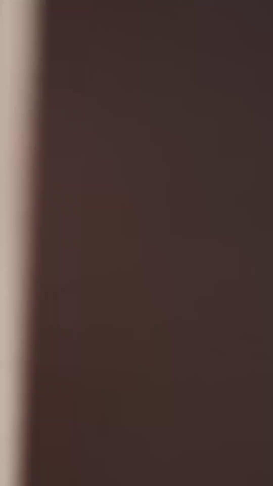 Der Elitepilot verwöhnt seine süße Bäuerin