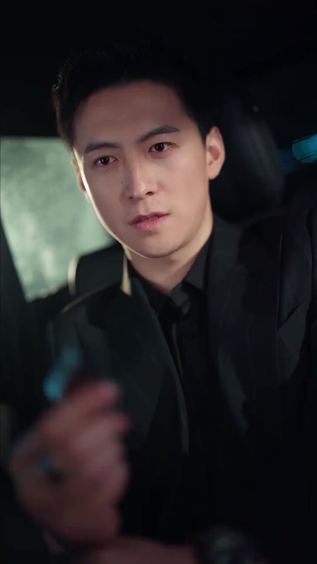 (Doblado) Amar al tío abuelo