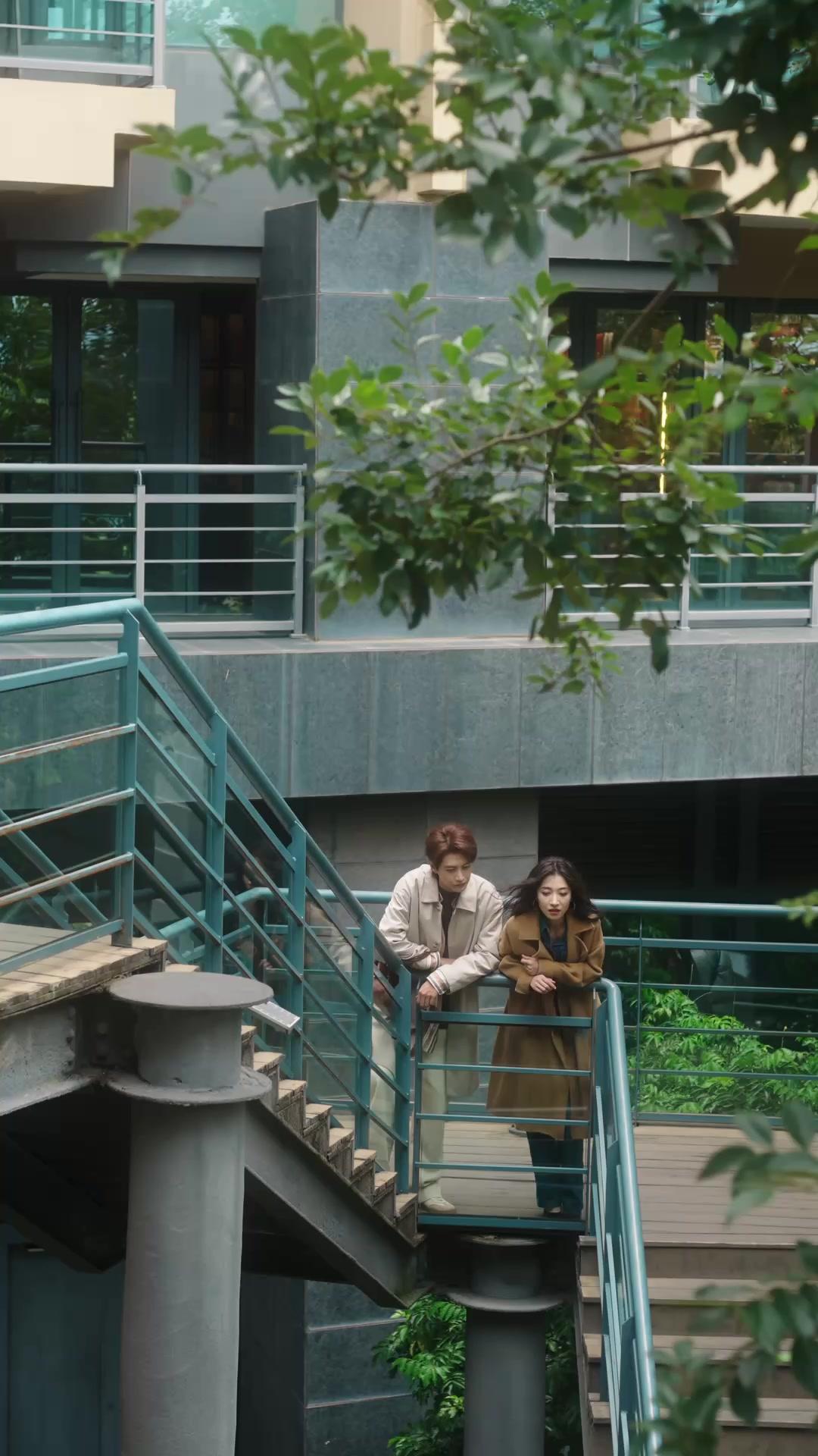 Cinta Pandangan Pertama