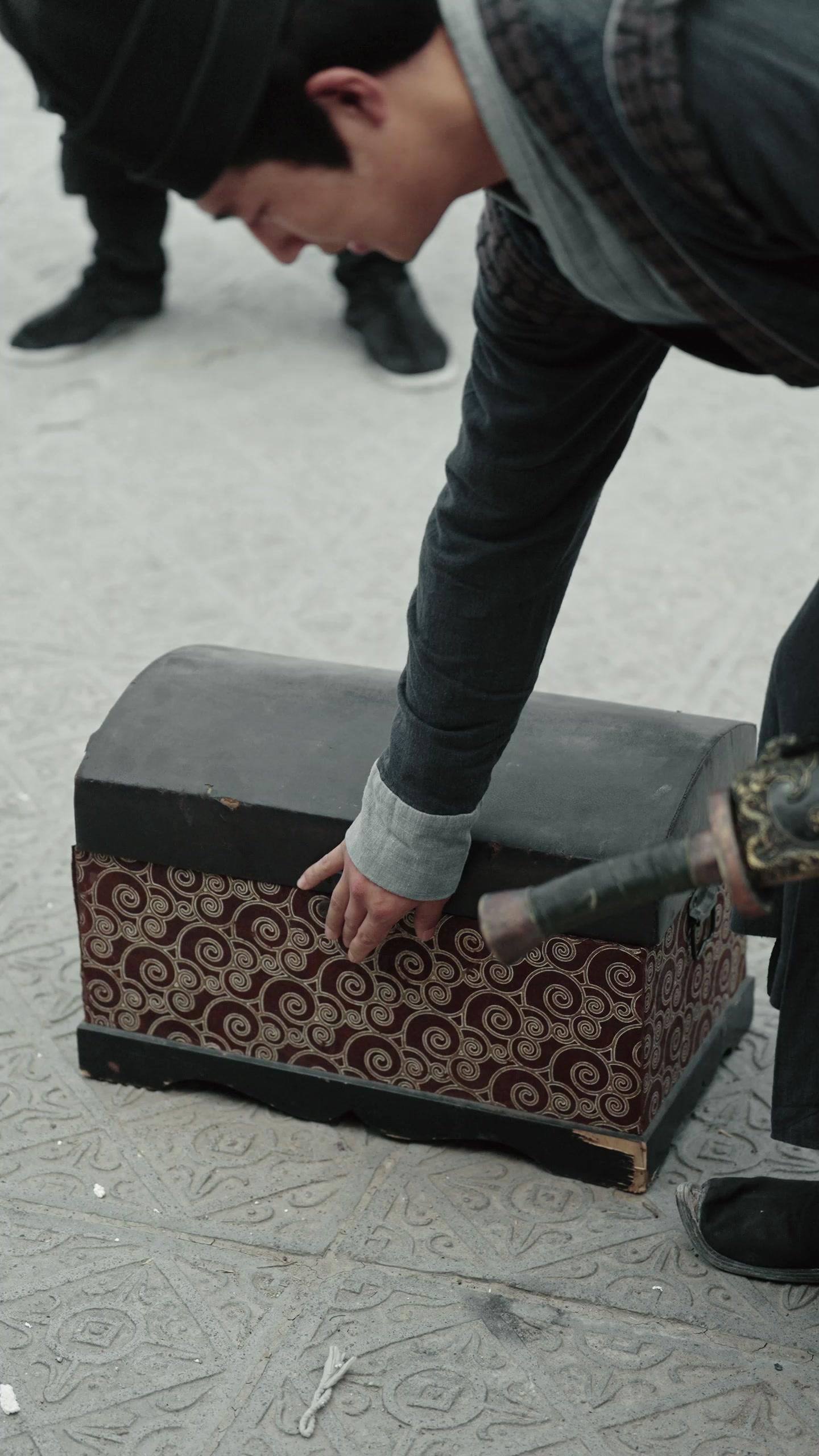 Lelaki Biasa di Zaman Luar Biasa