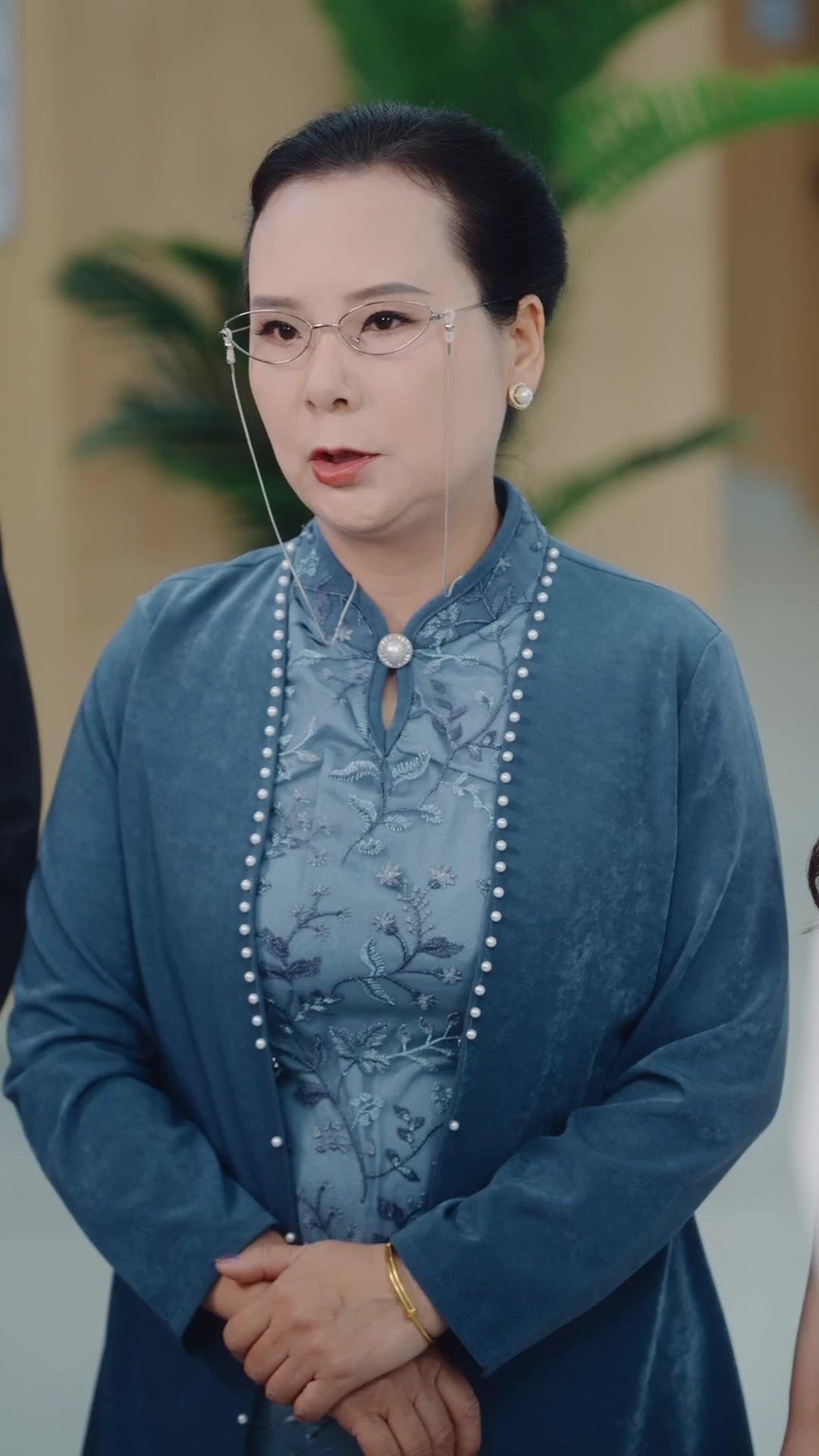 Sayap Terkandas, Pedang Terhunus