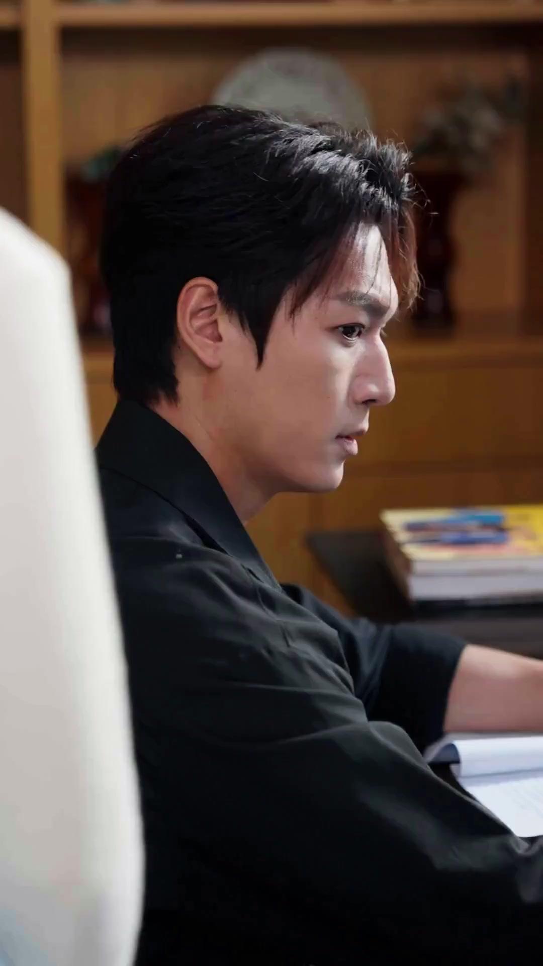 (Doblado) Mi jefe, mi amor