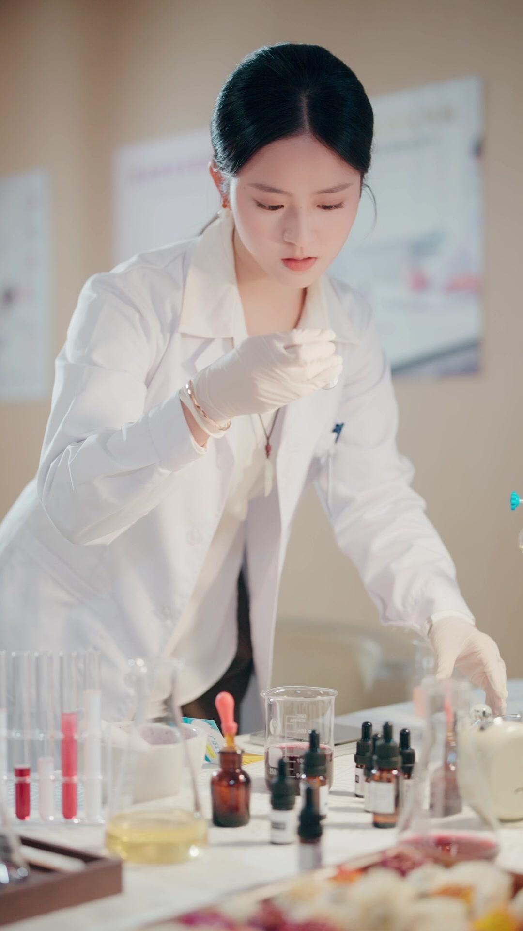 靠香味認親後我成了首富千金