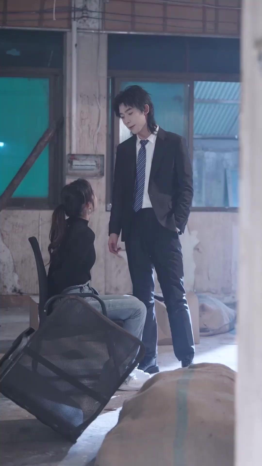 Fingiendo amnesia, atrapé un riquezón