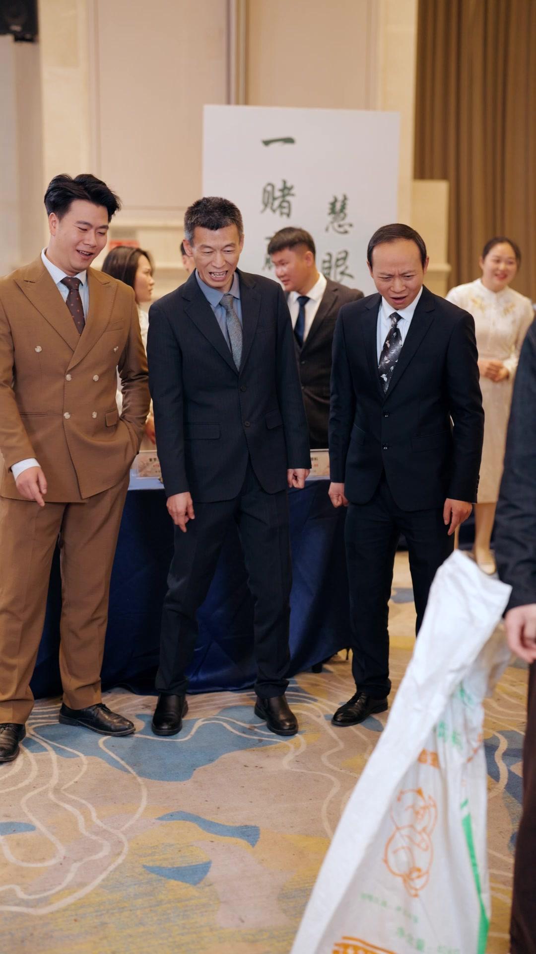 Four Beauties Exposed My Secret!