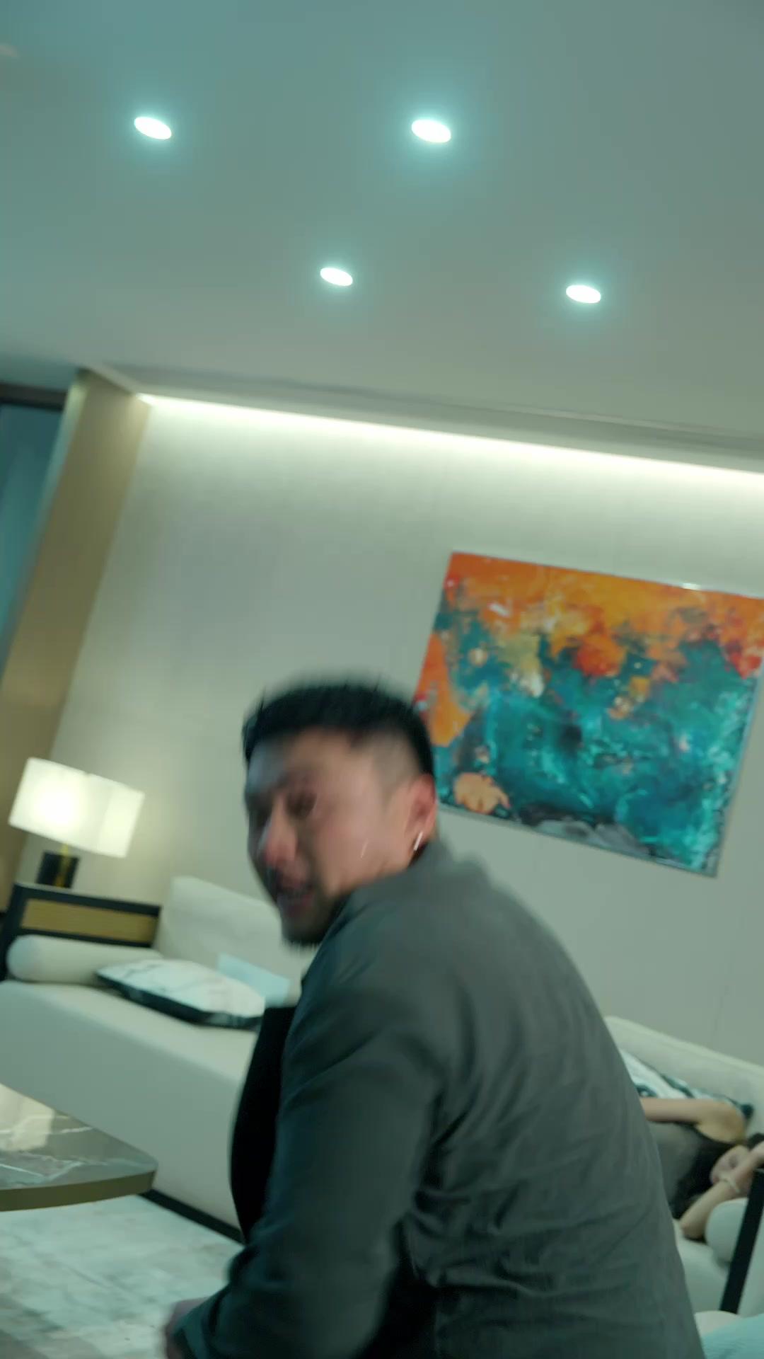 Gölgeler Senfonisinde Aşk