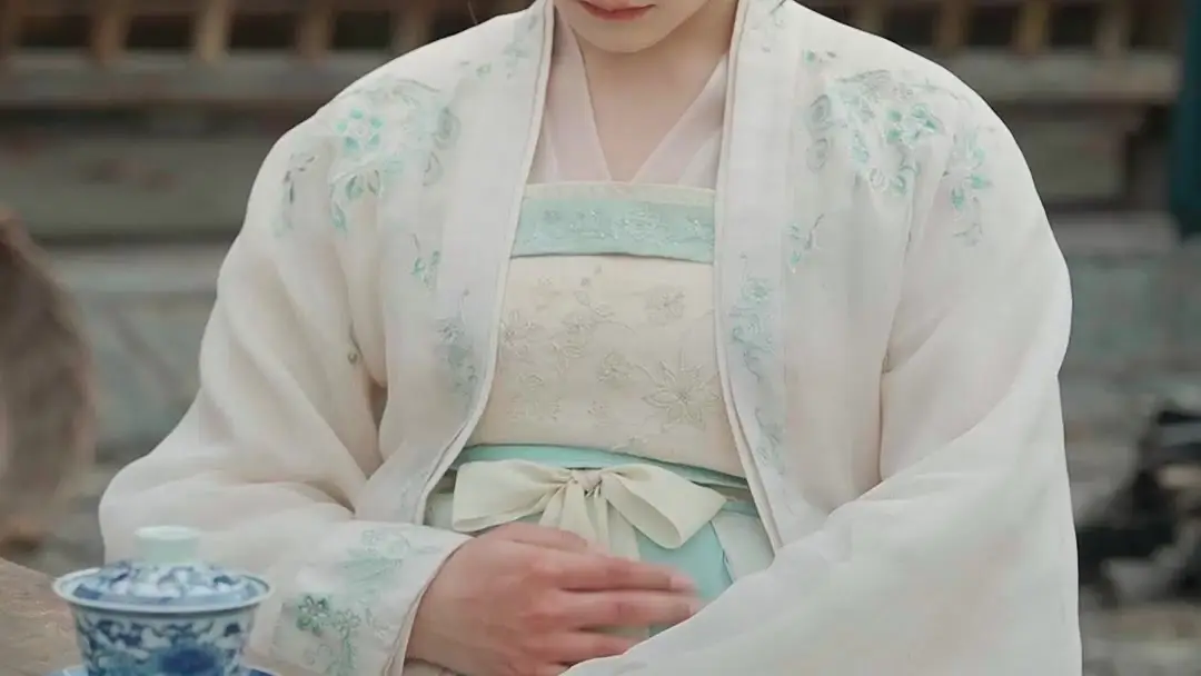 When Buckets Become Ballet