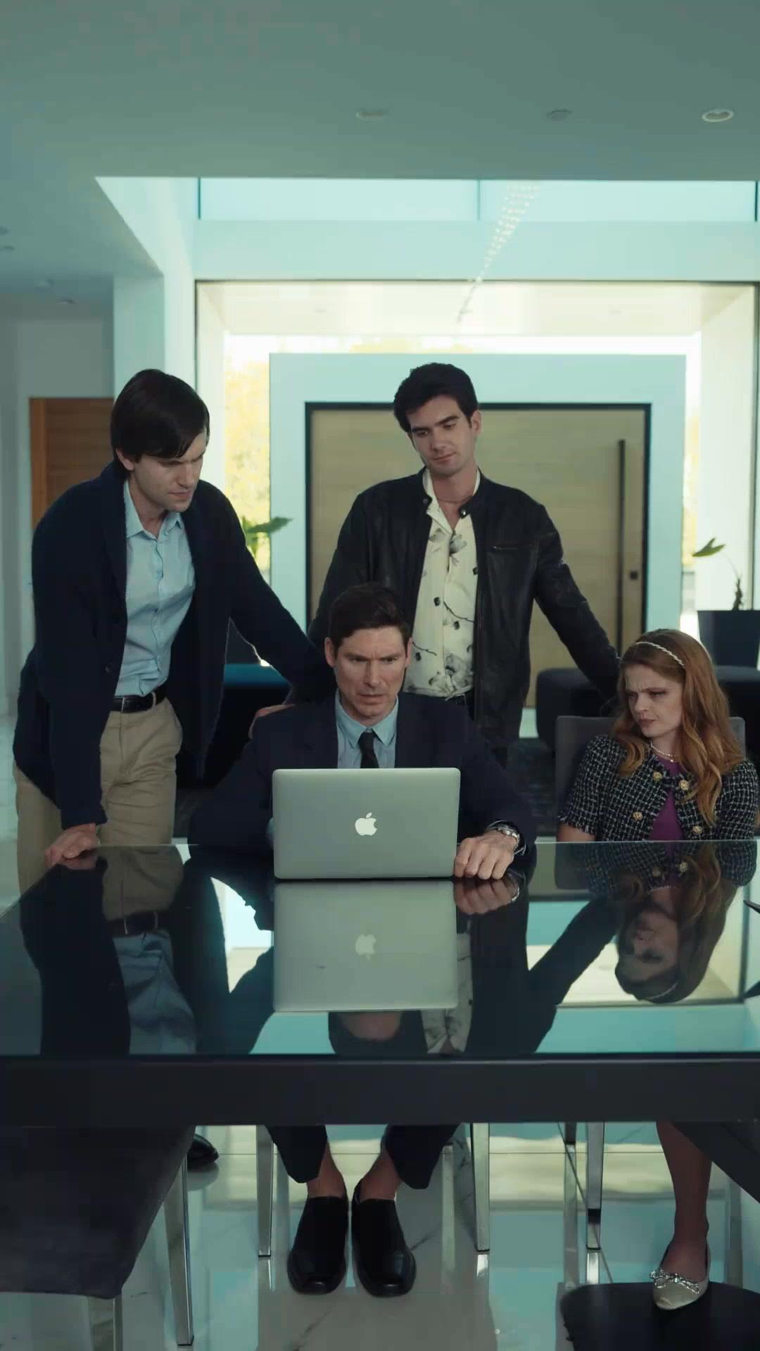 (Doublage)L'HÉRITIÈRE RENAÎT DES CENDRES