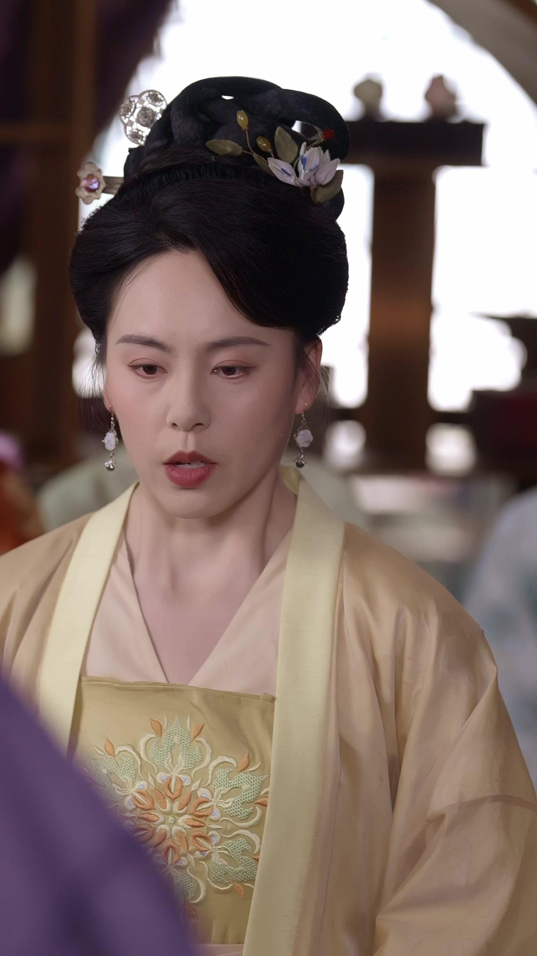 Putri Bangkit, Raja Lahir