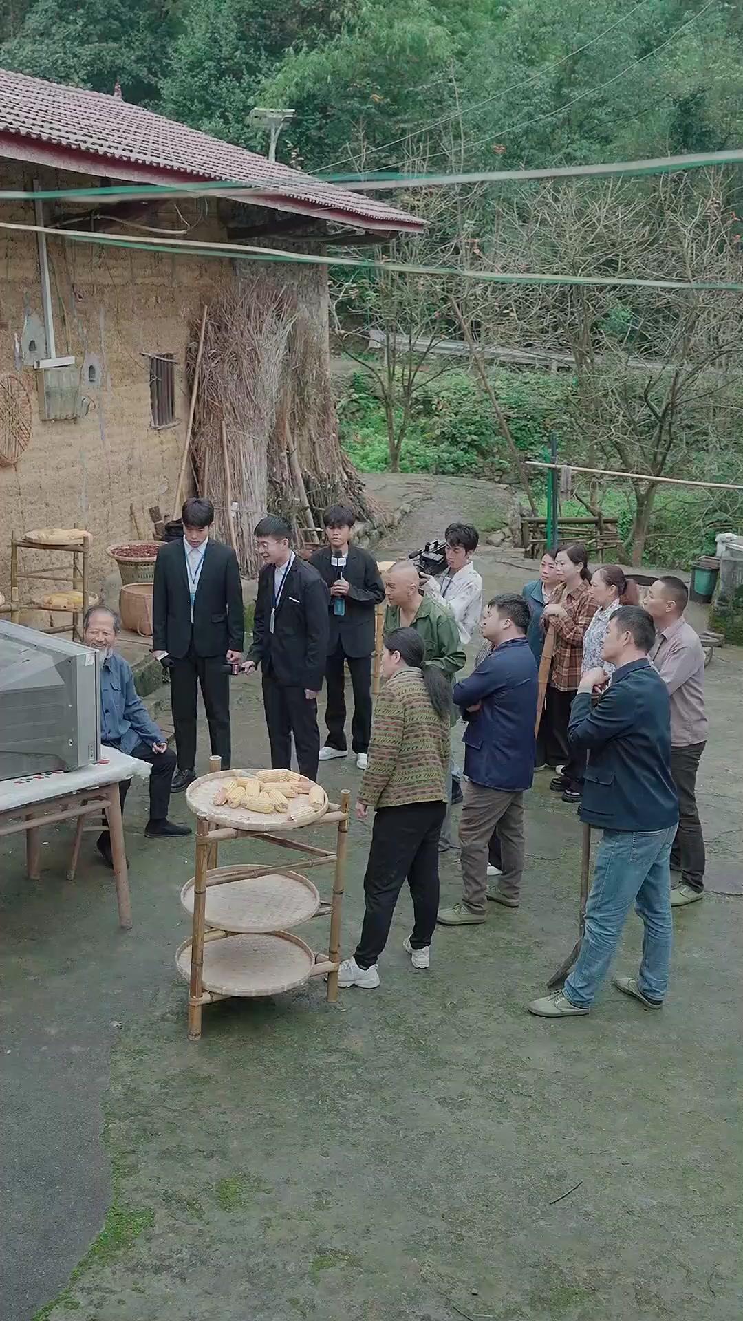 LE SCEAU IMPÉRIAL HÉRÉDITAIRE