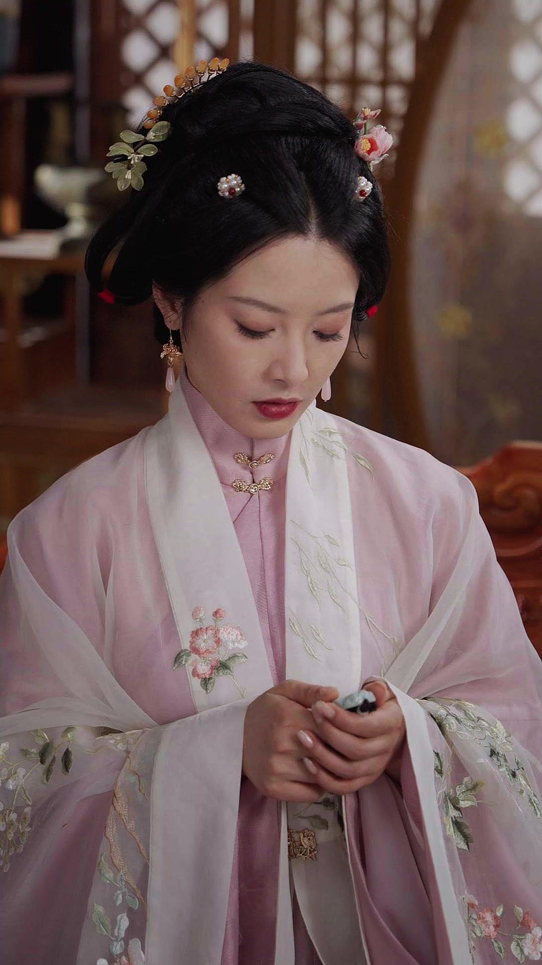 LA PRINCESSE DES CENDRES