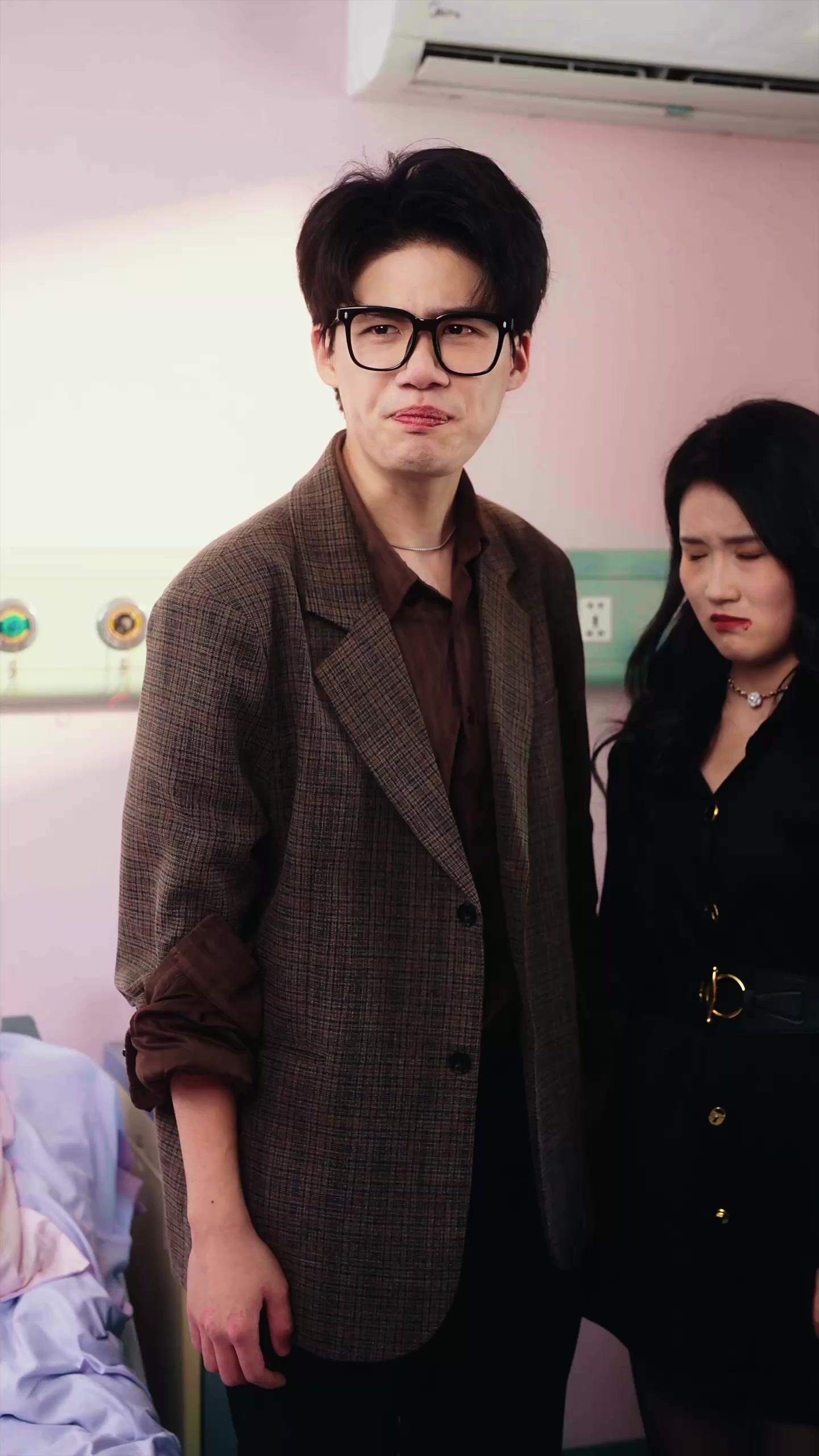 Cinta Gugur di Meja Operasi