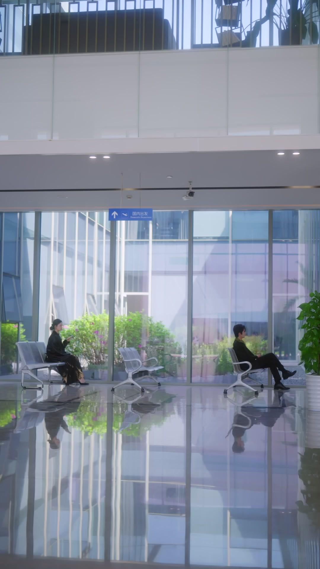 حرير الخداع… وعطر الخيانة