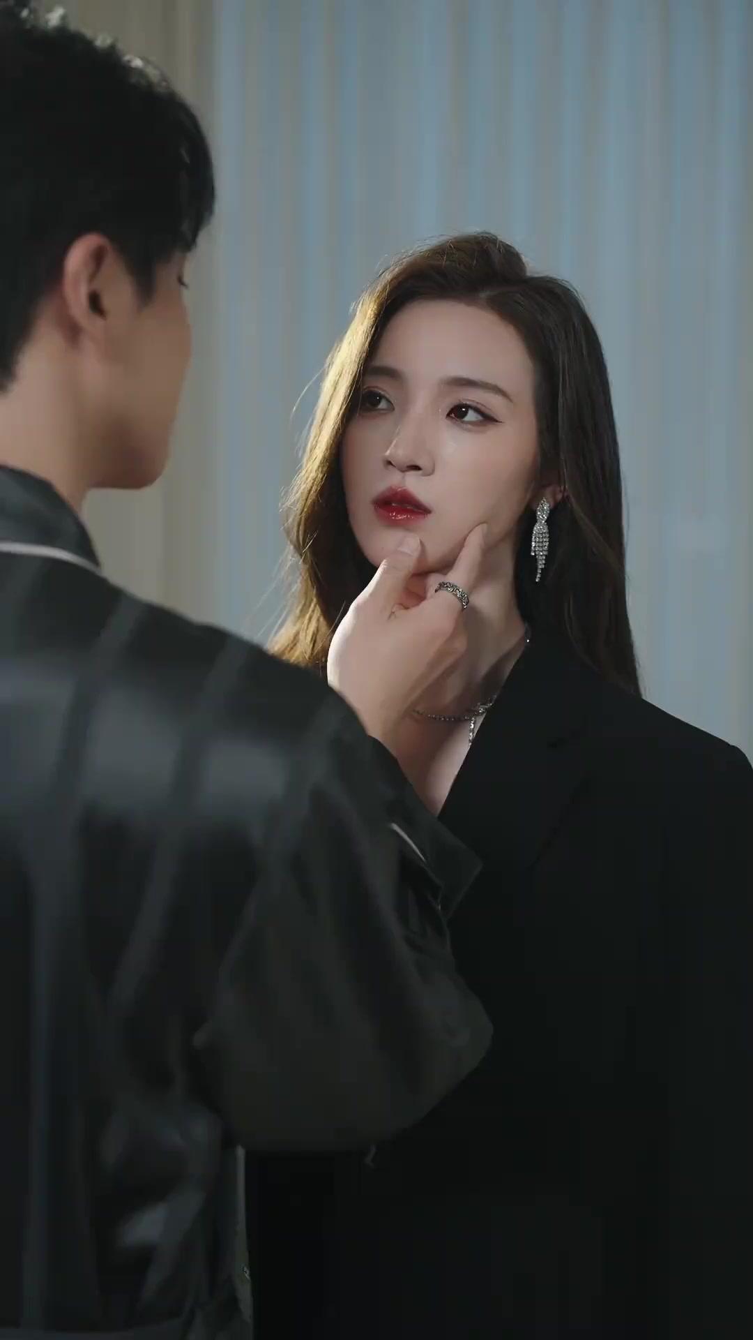 หนีเขาไม่พ้น