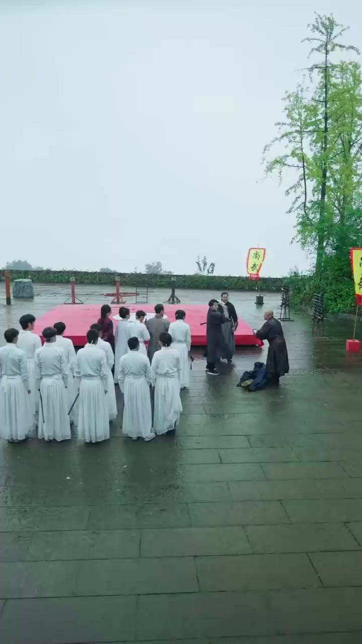 (Dubbed) OMG! The "butcher" Son Is the Family Savior!