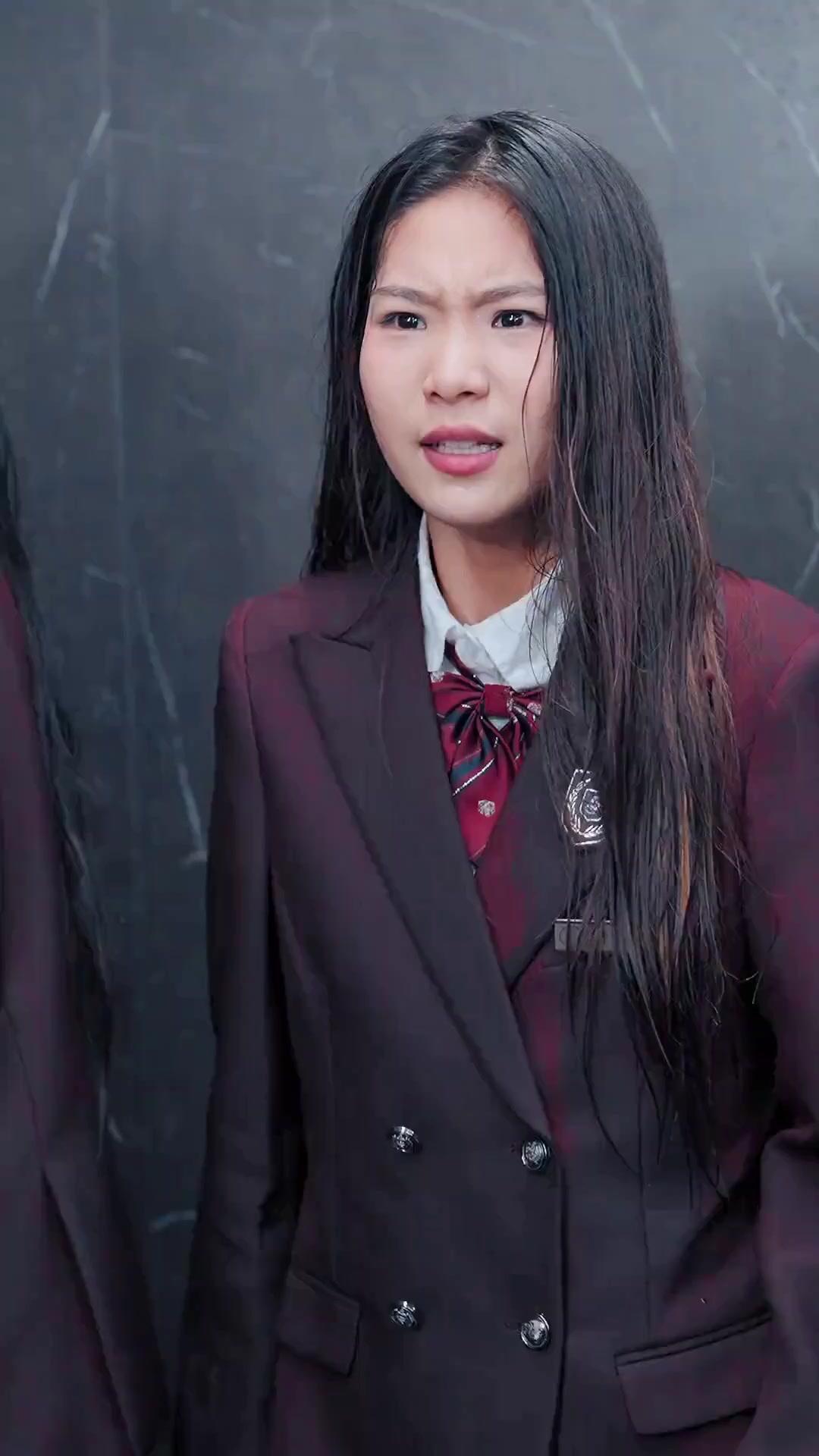 (พากย์เสียง) คุณหนูไม่สู้ สาวใช้ไม่ยอม