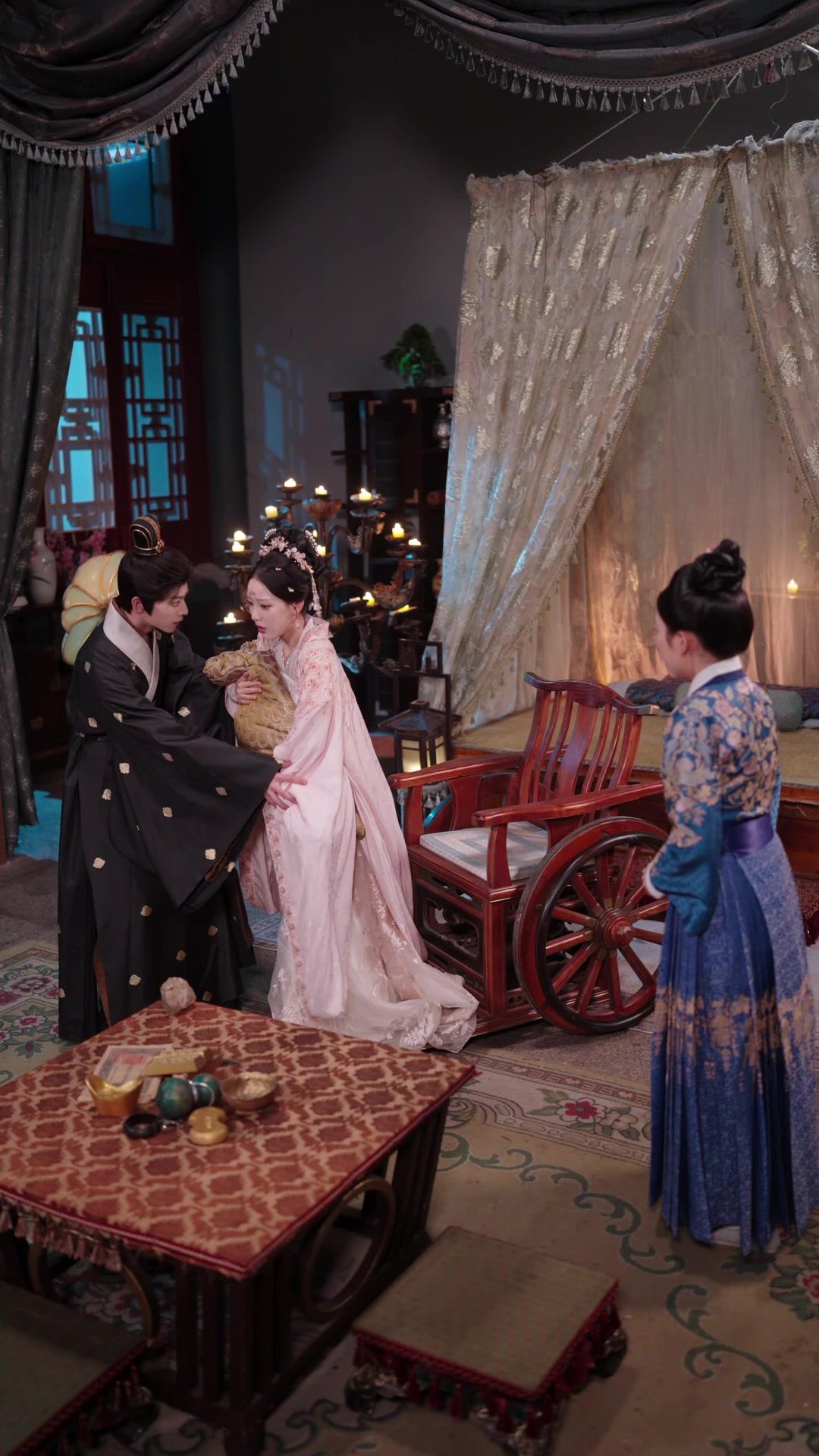 父憑女貴：瑞獸萌寶扶爹當皇帝