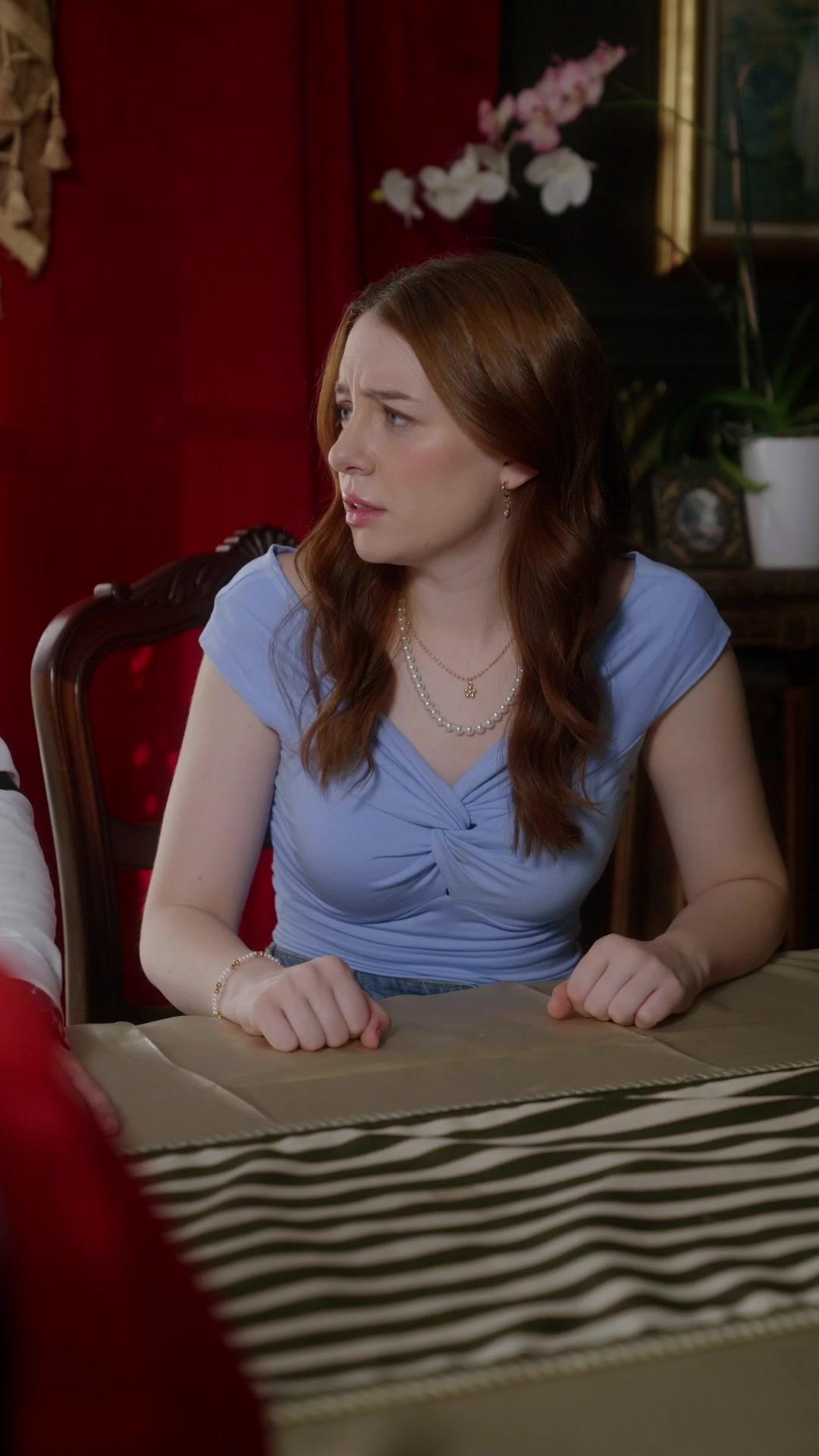 The Mafia Boss' Secret Maid